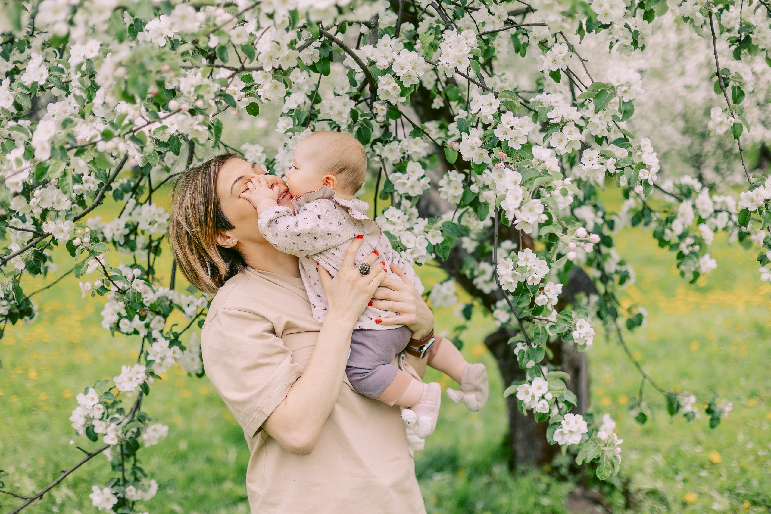 Иришка с игрушкой. Alya Leto Photographer