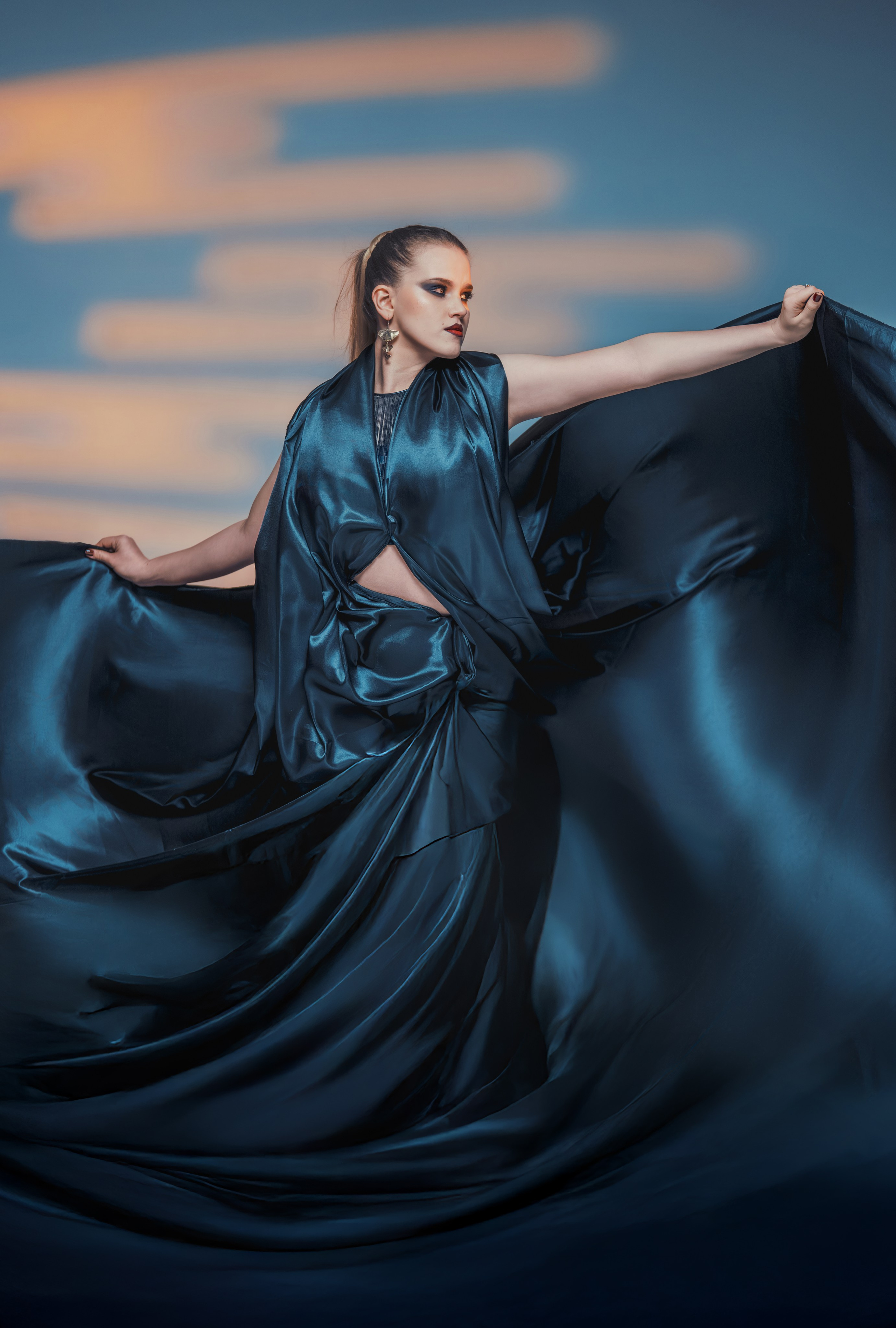 Flow Fabric. Nifty photography — коммерческий и портретный фотограф в Ташкенте. Студийная и выездная съёмка