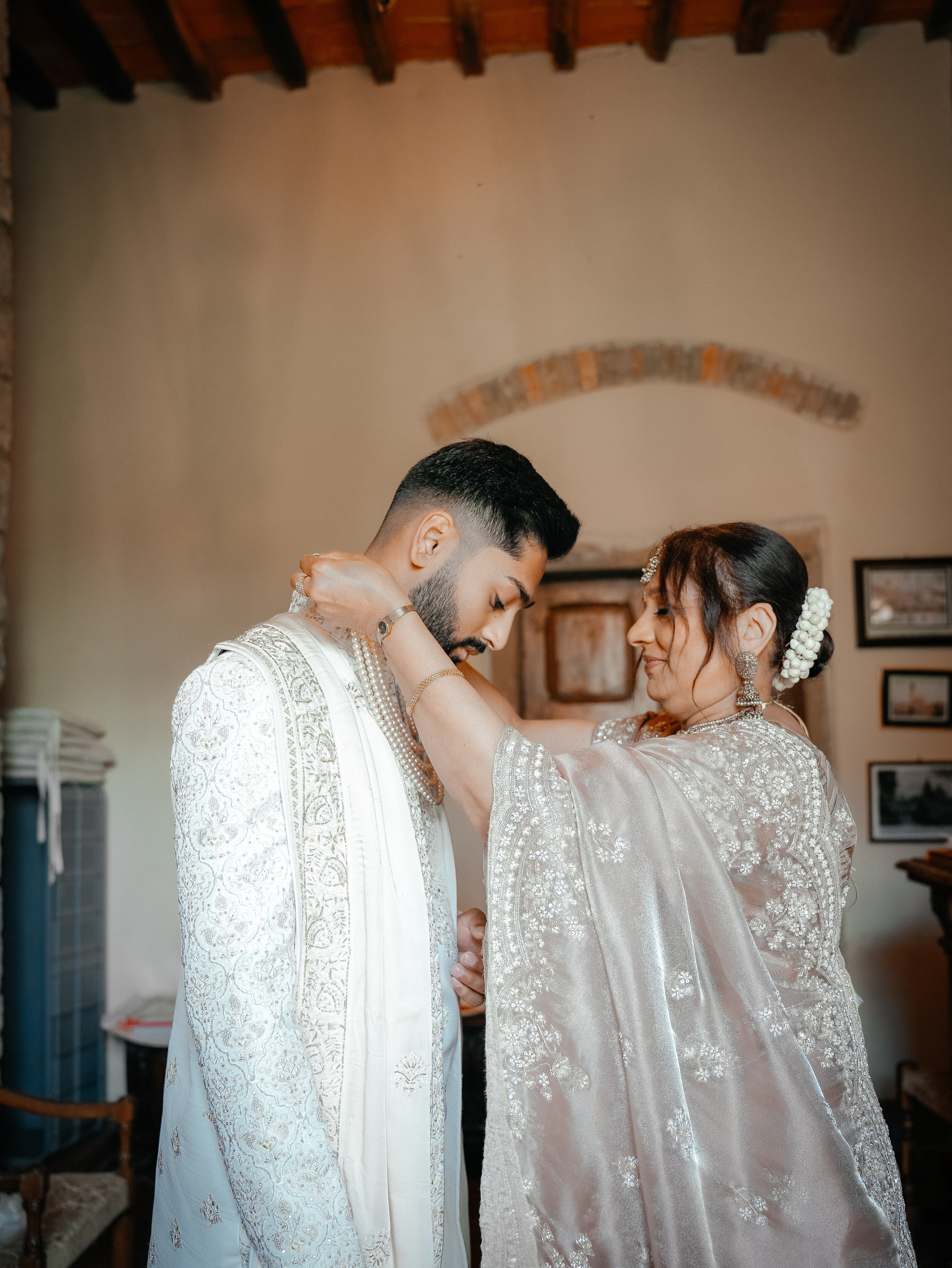 Indian Wedding in Tuscany. Wedding Photographer in Italy