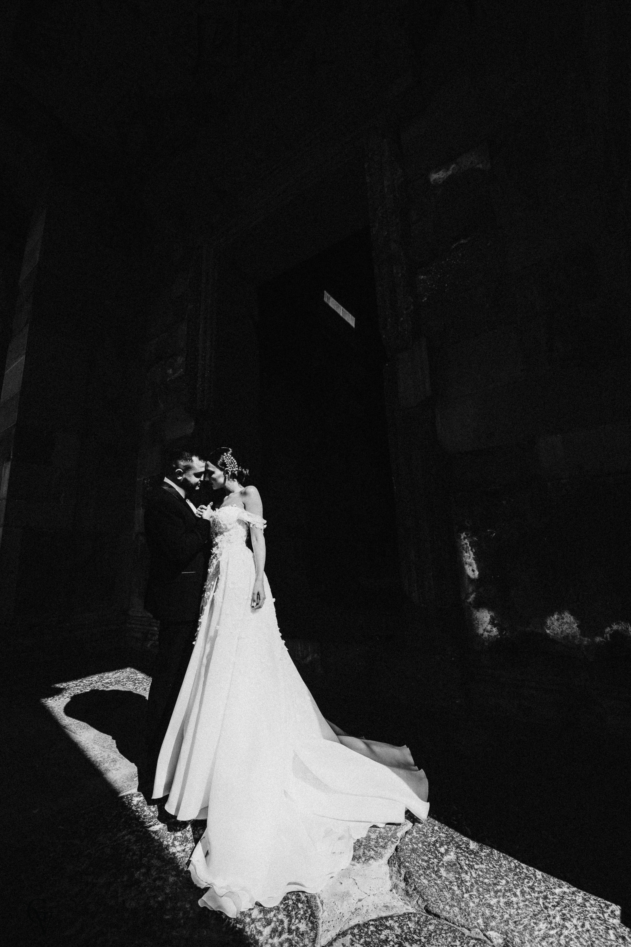 Свадебная фотосессия в Гарни. Свадебные фото и видео сьемки в Армении и во всем мире!!! Фотогаф в Ереване!!!