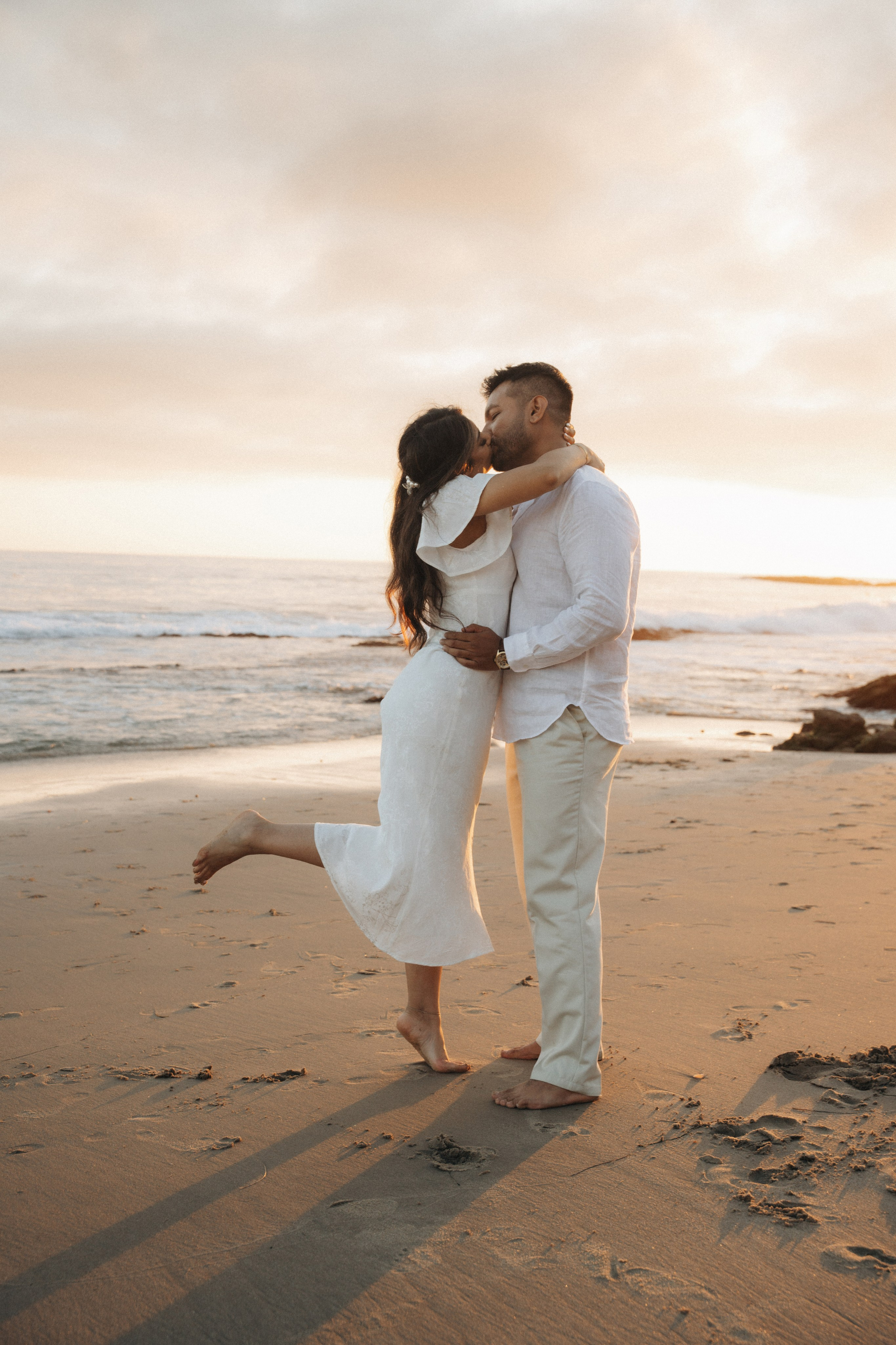 Crystal Cove Couple photographer. Love story photography in Santa Monica. Elopement photography. Engagement photographer. Proposal Photographer.  Santa Monica Wedding Photographer. Santa Monica Elopement Photographer. Newport Beach Couples photographer. Laguna Beach Couple Photographer. Crystal Cove Proposal. Laguna Beach engagement Photos