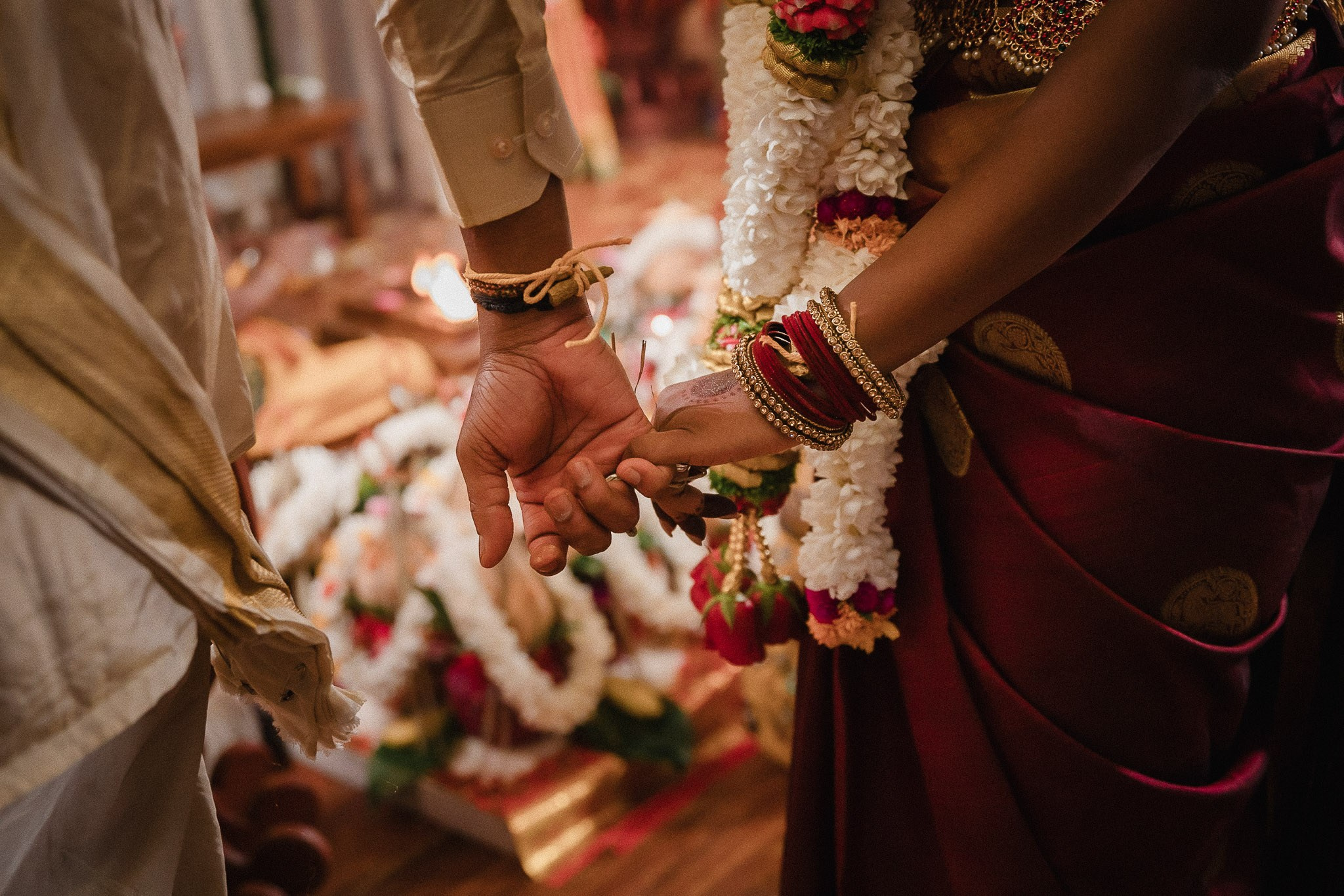Jaffna Tamil Wedding in Colombo by Anbujawahar