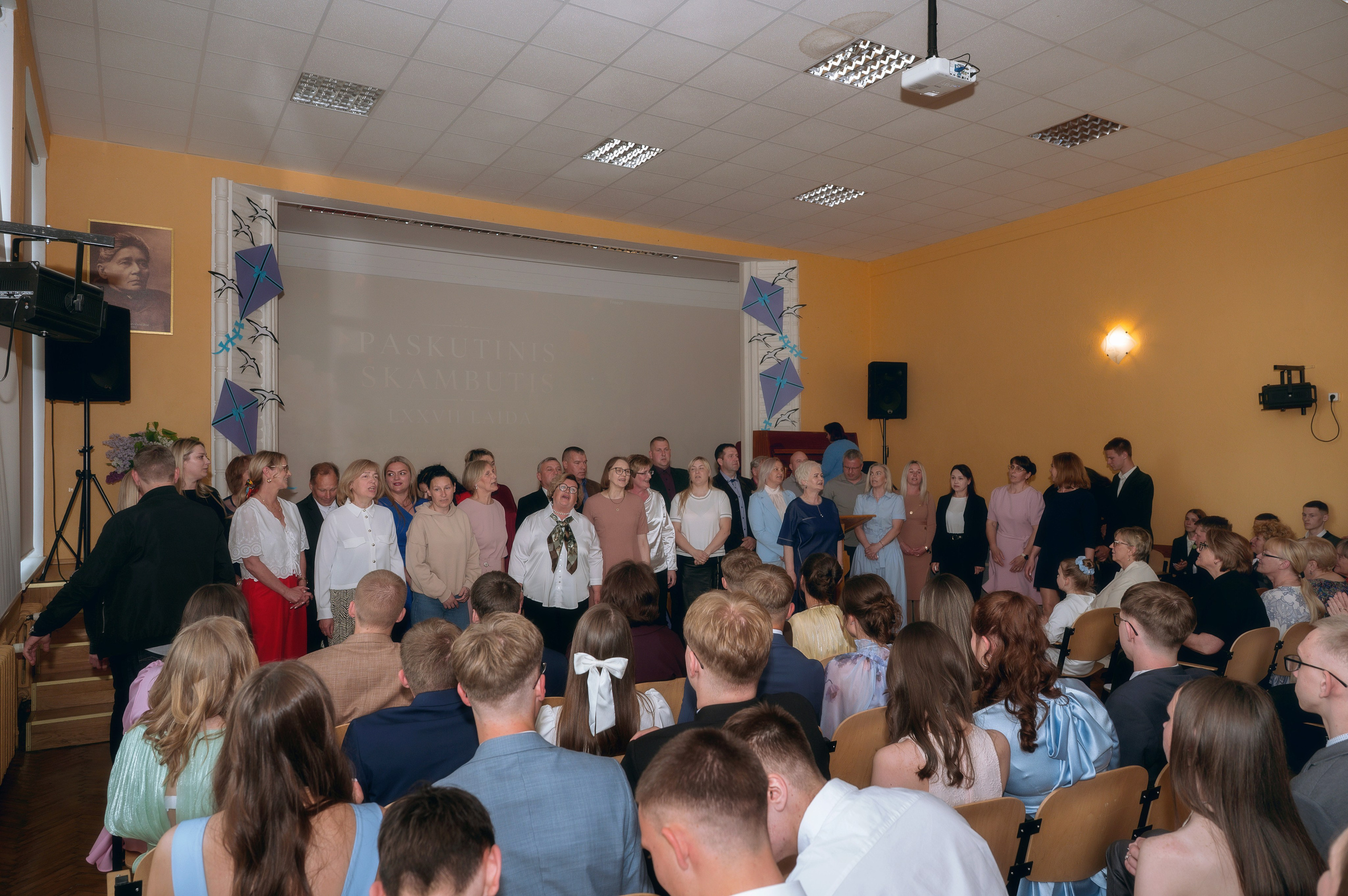 Paskutinis skambutis Joniškėlyje. Vestuvių fotografė Santa Jonuškė | Šiaulių apskritis, Panevėžio apskritis ir visa Lietuva