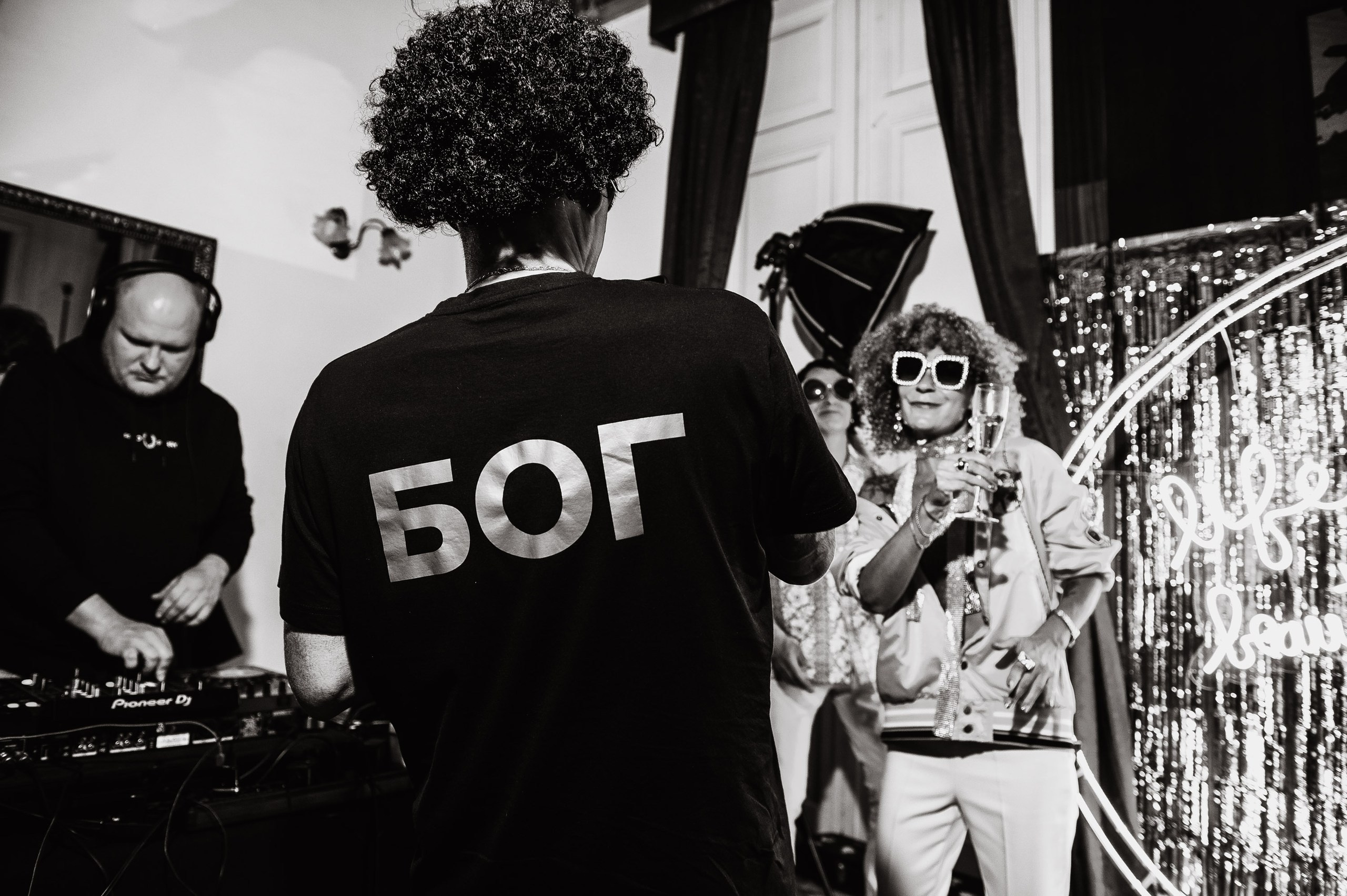 Show en estilo Studio 54 — fotografía de evento temático. Фотограф Екатерина Гасанова — фотосессии в Барселоне