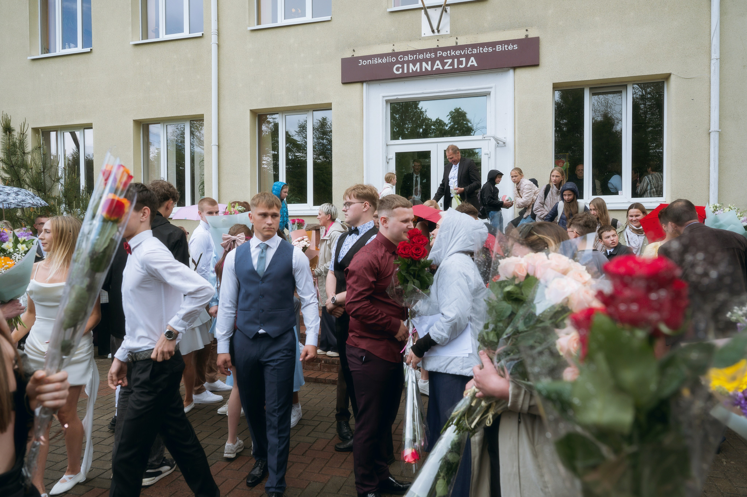 Paskutinis skambutis Joniškėlyje. Vestuvių fotografė Santa Jonuškė | Šiaulių apskritis, Panevėžio apskritis ir visa Lietuva