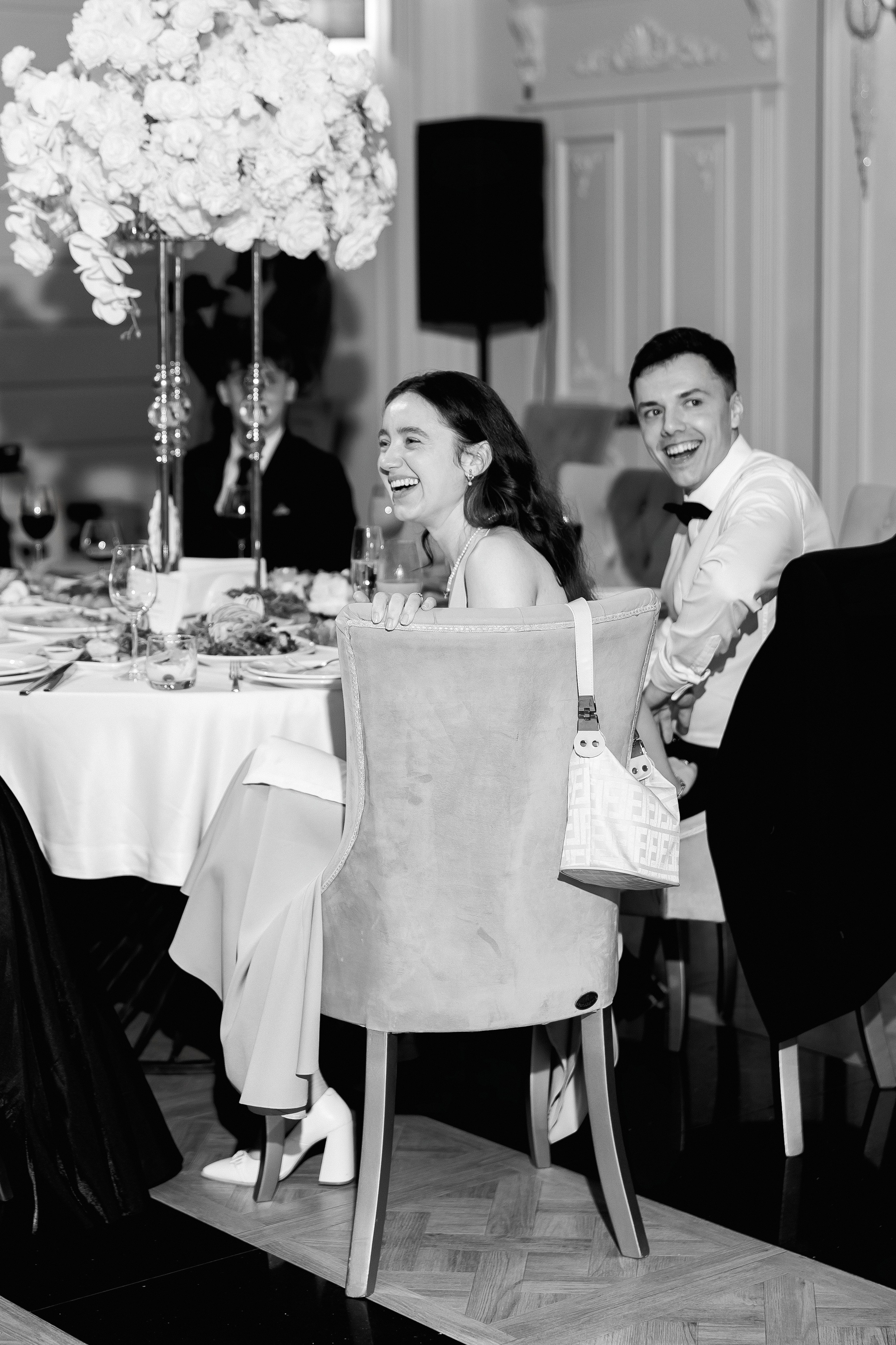 Eugen & Livia — Grand Elysee — Wedding Day. Servicii Foto și Video 067188353