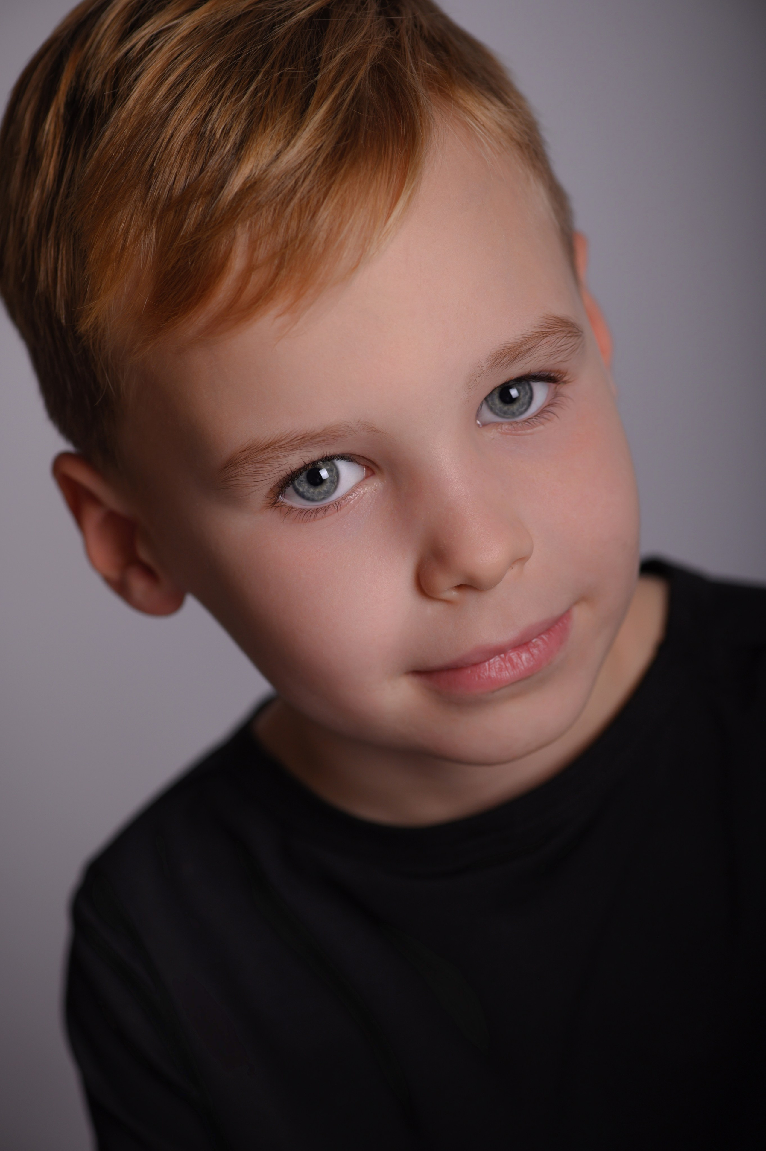 KIDS STUDIO. Семейная, детская, портретная и предметная фотосъемка в Салониках