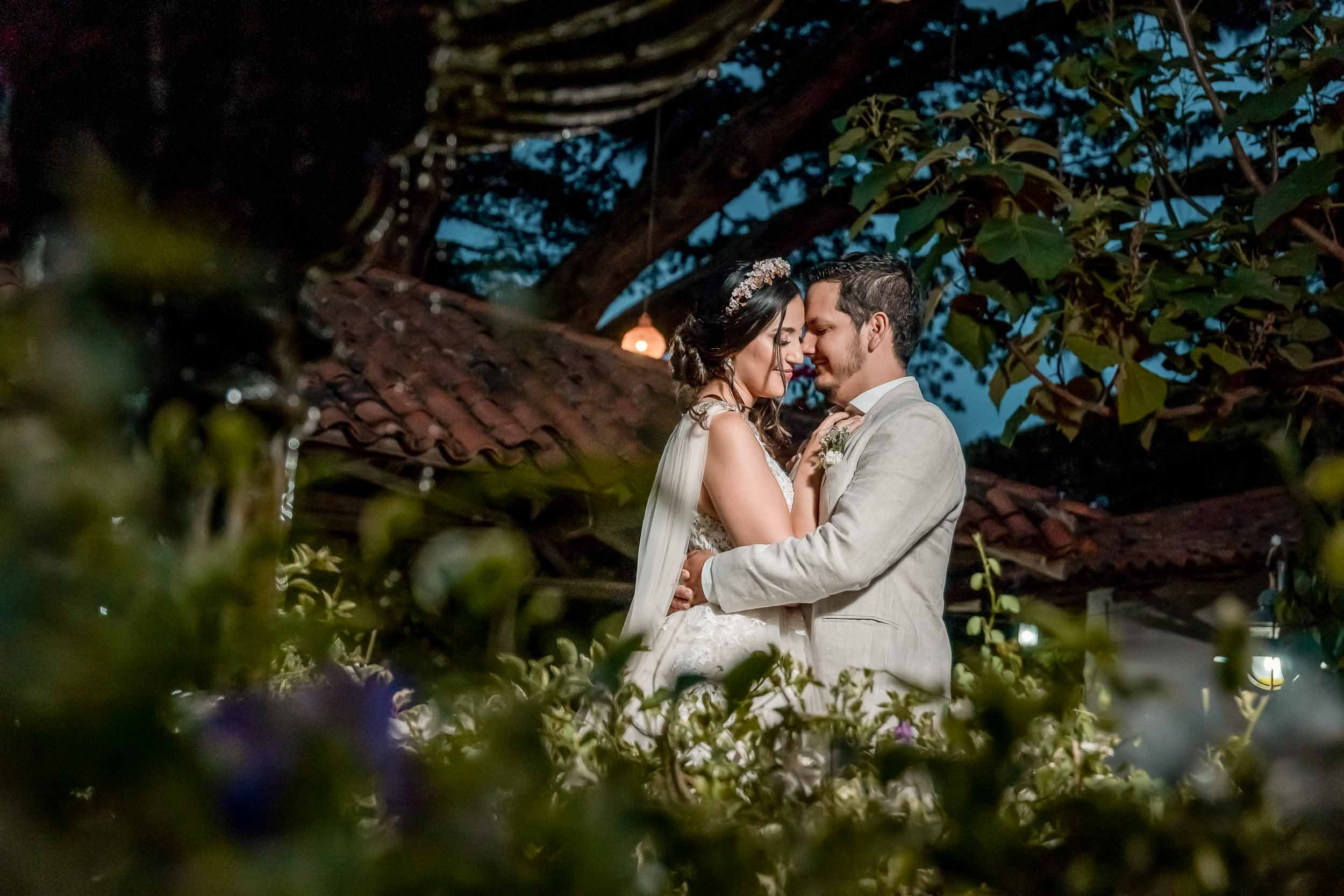 Boda en Cali. Hacienda Entre Rios - Daniela & Rodrigo. Karen Ortiz Photography / Fotógrafo profesional en Cali - Colombia