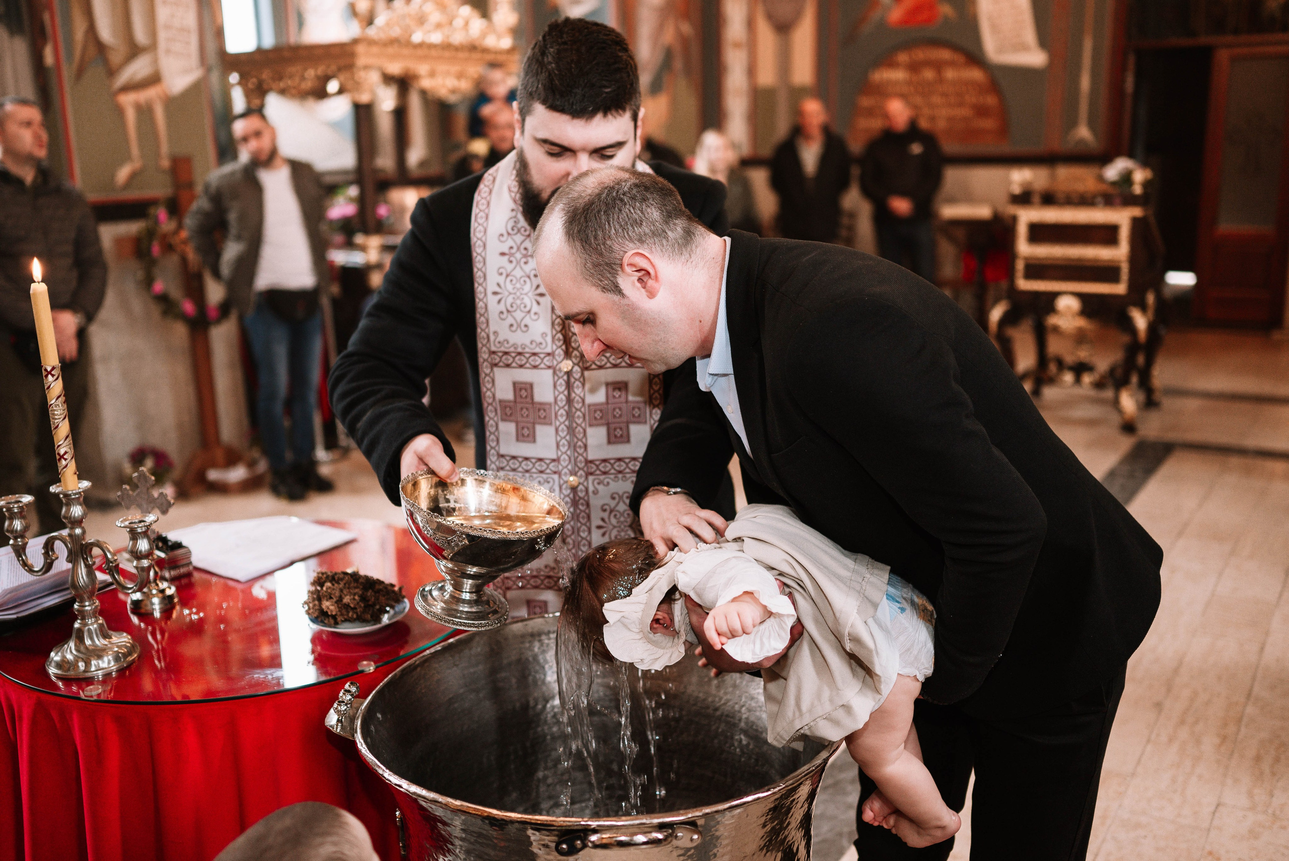 FOTOGRAFISANJE KRŠTENJA. Dečiji i porodični fotograf