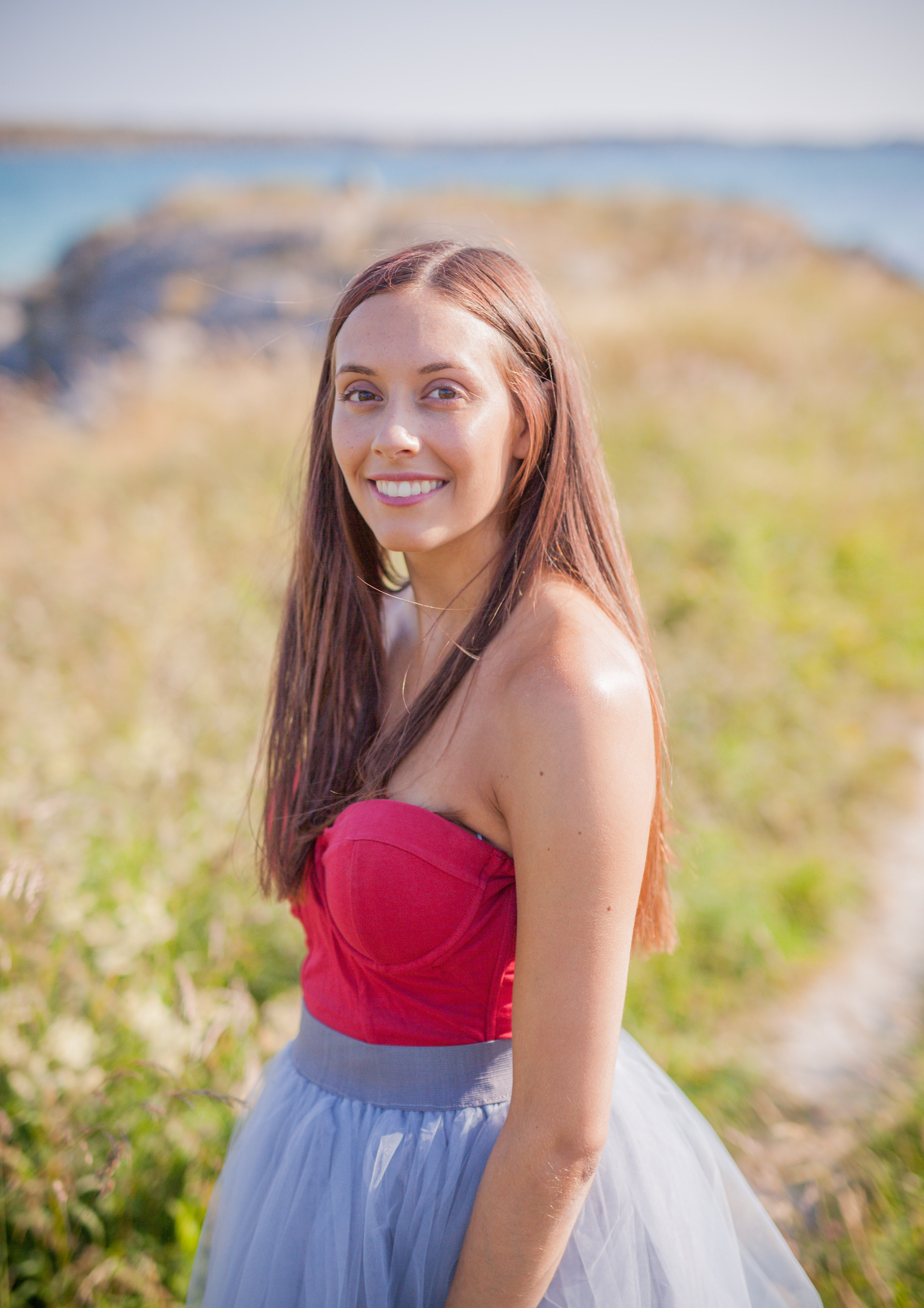 Norwegian coast. Family and real state photographer in Haugesund Dina Vikra