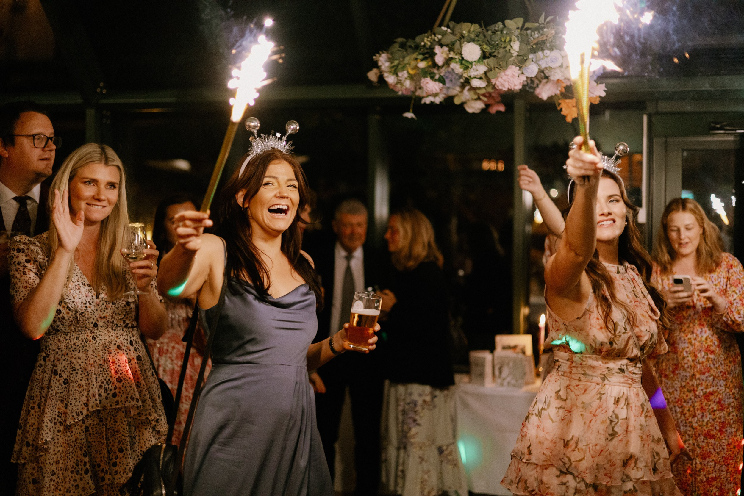 Our beautiful film. Warm family & Wedding stories