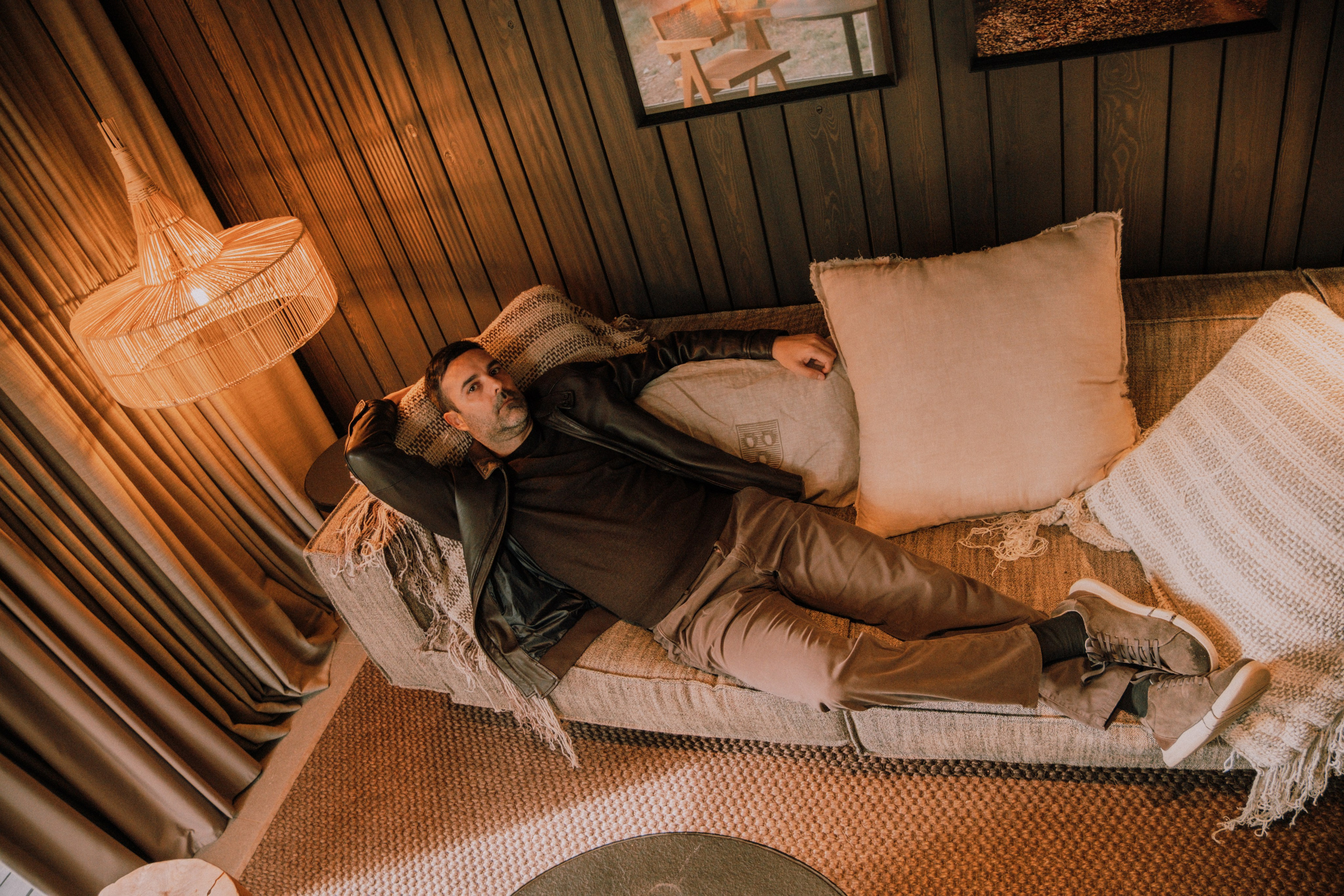 Sesión familiar en el bosque. Fotografía profesional en Calafell - Elena Medvedeva