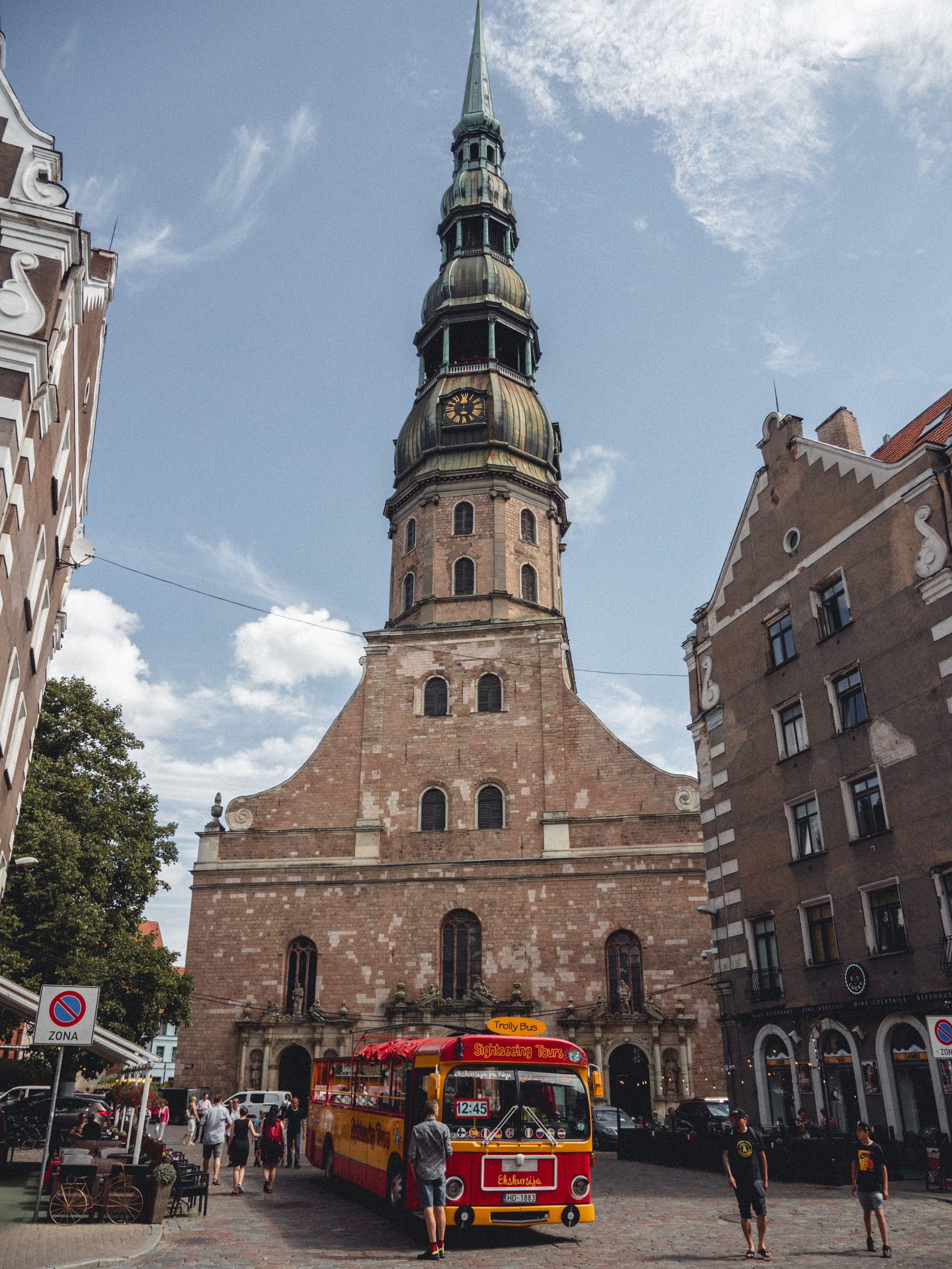 Voyage à Riga. Photographe sur Cote d’Azur. Portraits de familles, couples, enfants, événements