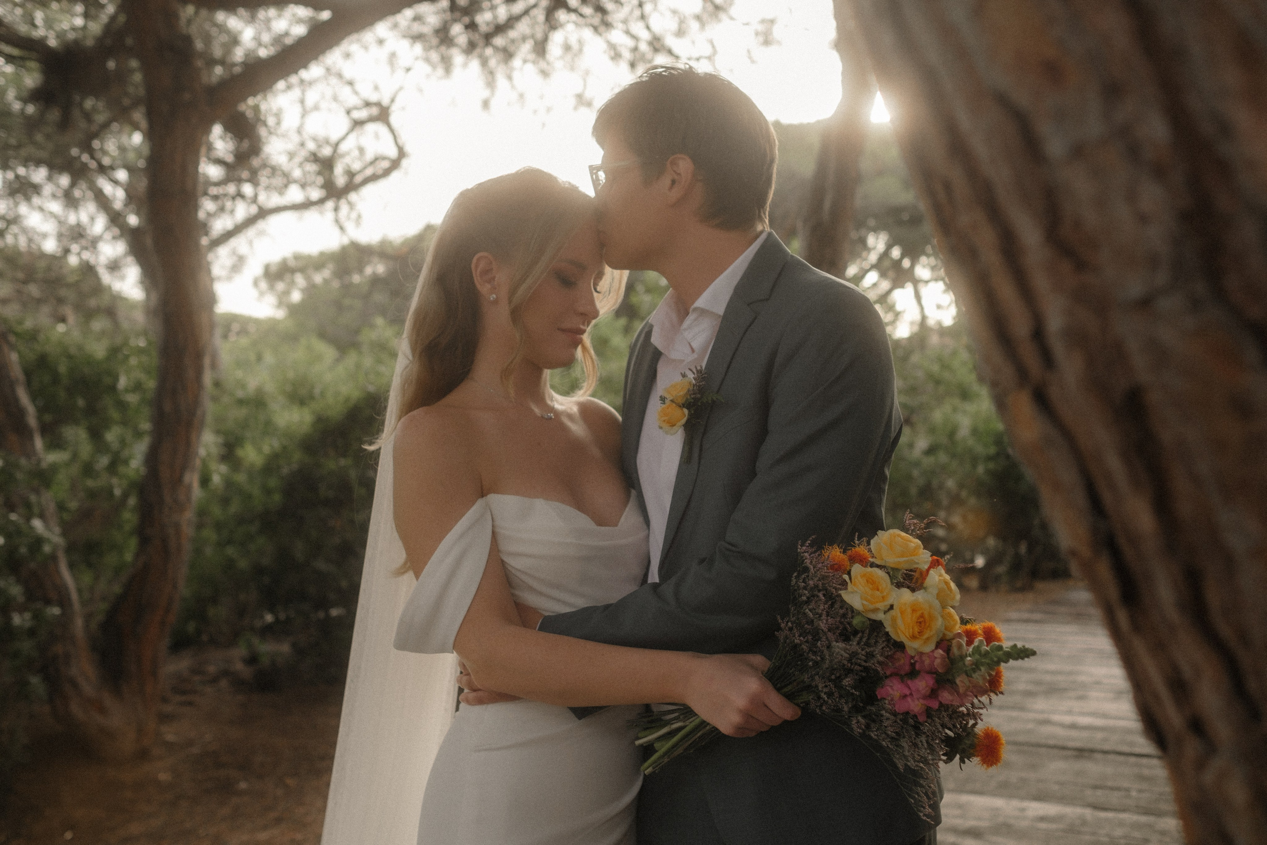 Mari & Tom. Paola wedding photographer / videographer in Barcelona