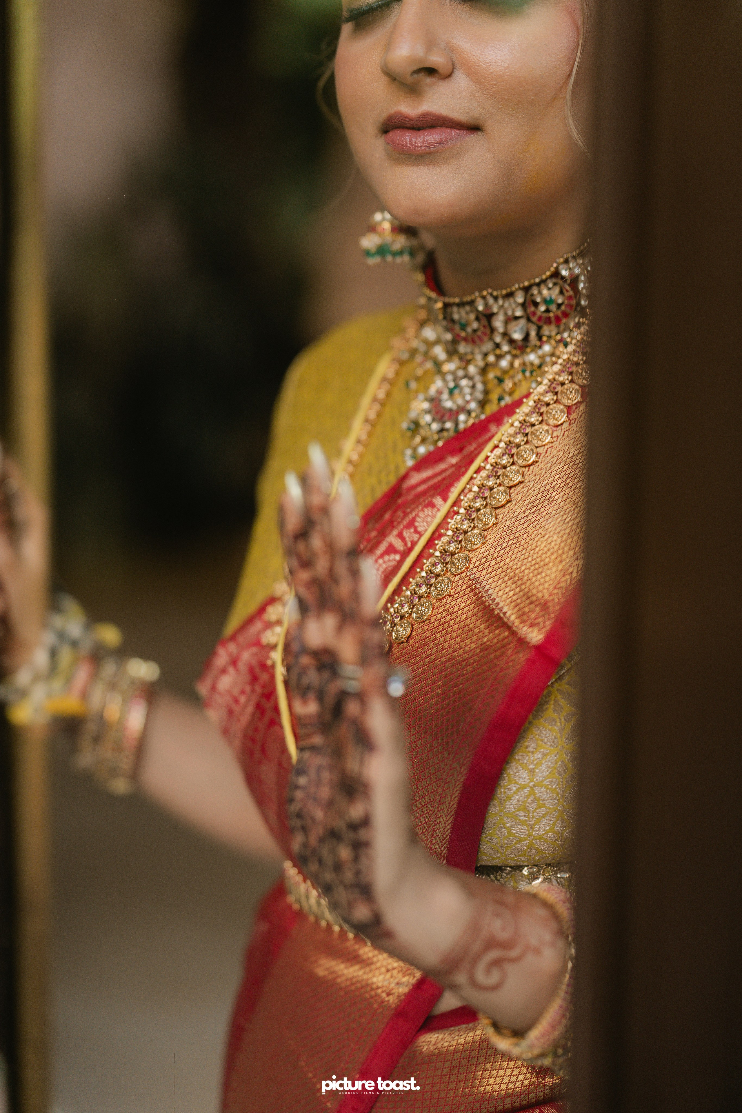 South Indian Wedding Ft. Aashna & Rajiv. Fine art Wedding Photographers in India & Canada