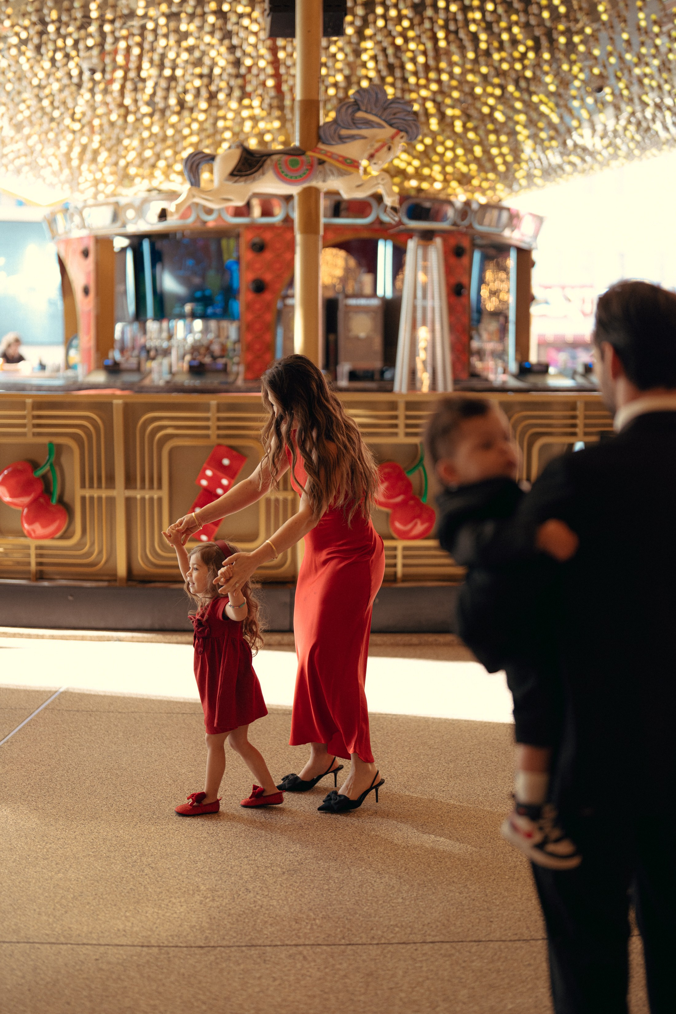 Brianna, Glenn, Jojo and Emmett. Wedding & elopement photographer Viktoriya Kravtsov. Las Vegas