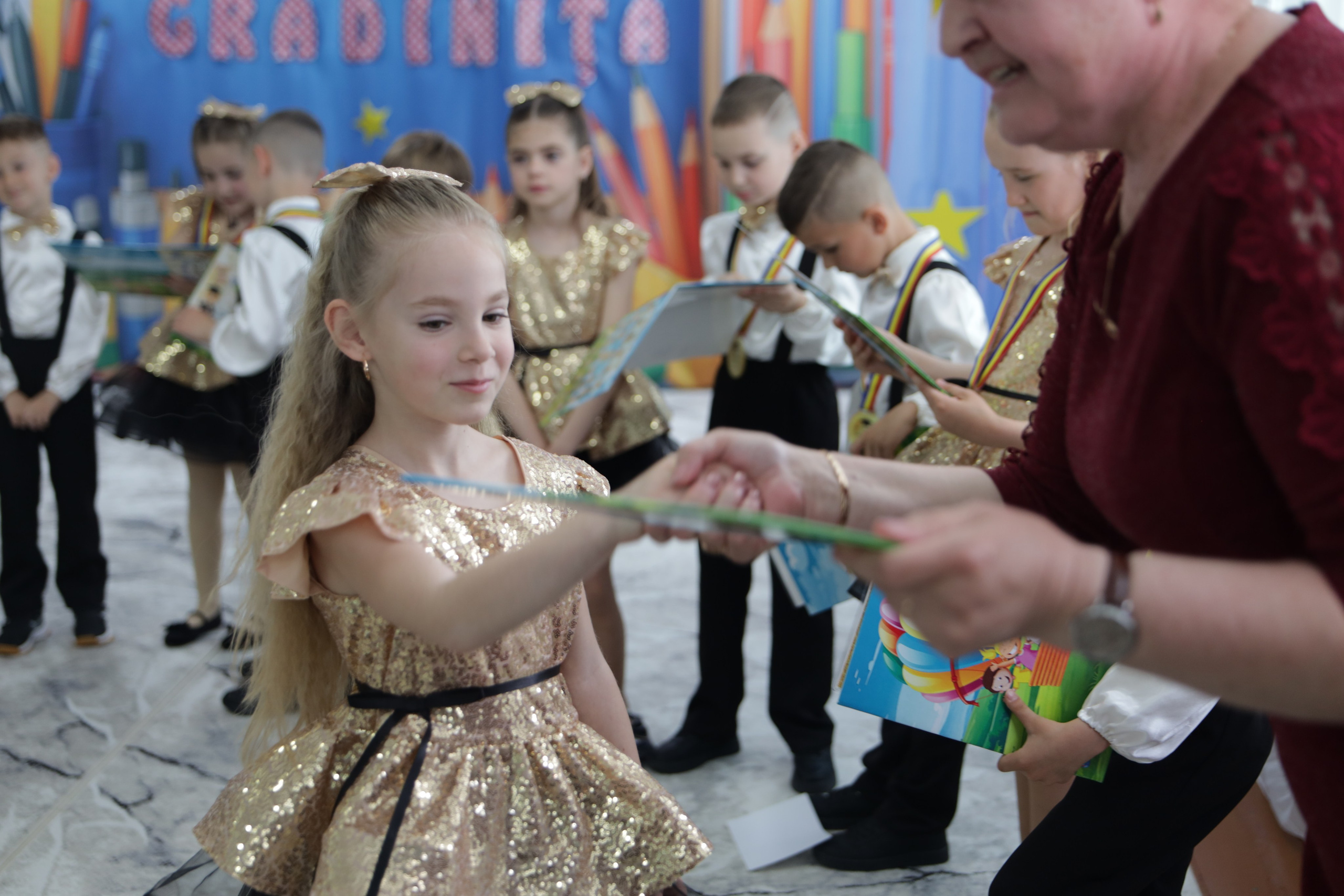O filă de copilărie.... Alika Dia- Fotograf în Republica Moldova, Strășeni