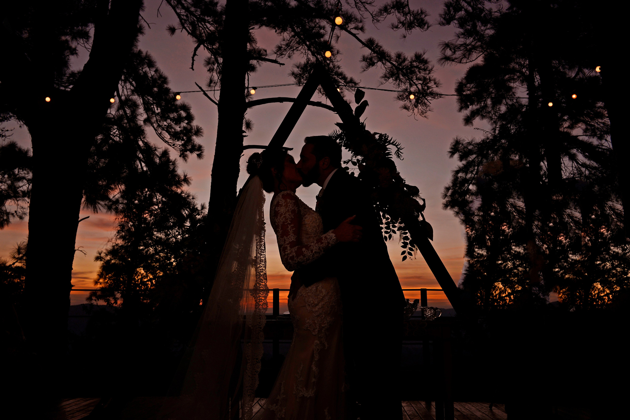 Danilo & Evellyn — Villa Vezzane, Mairiporã. Produtora Bride