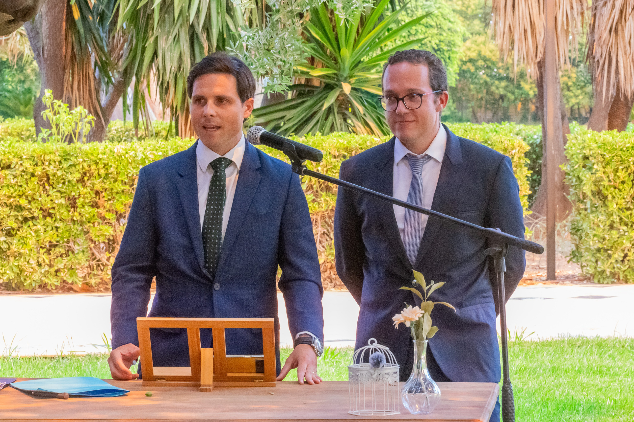 Lectura de testigos durante la ceremonia