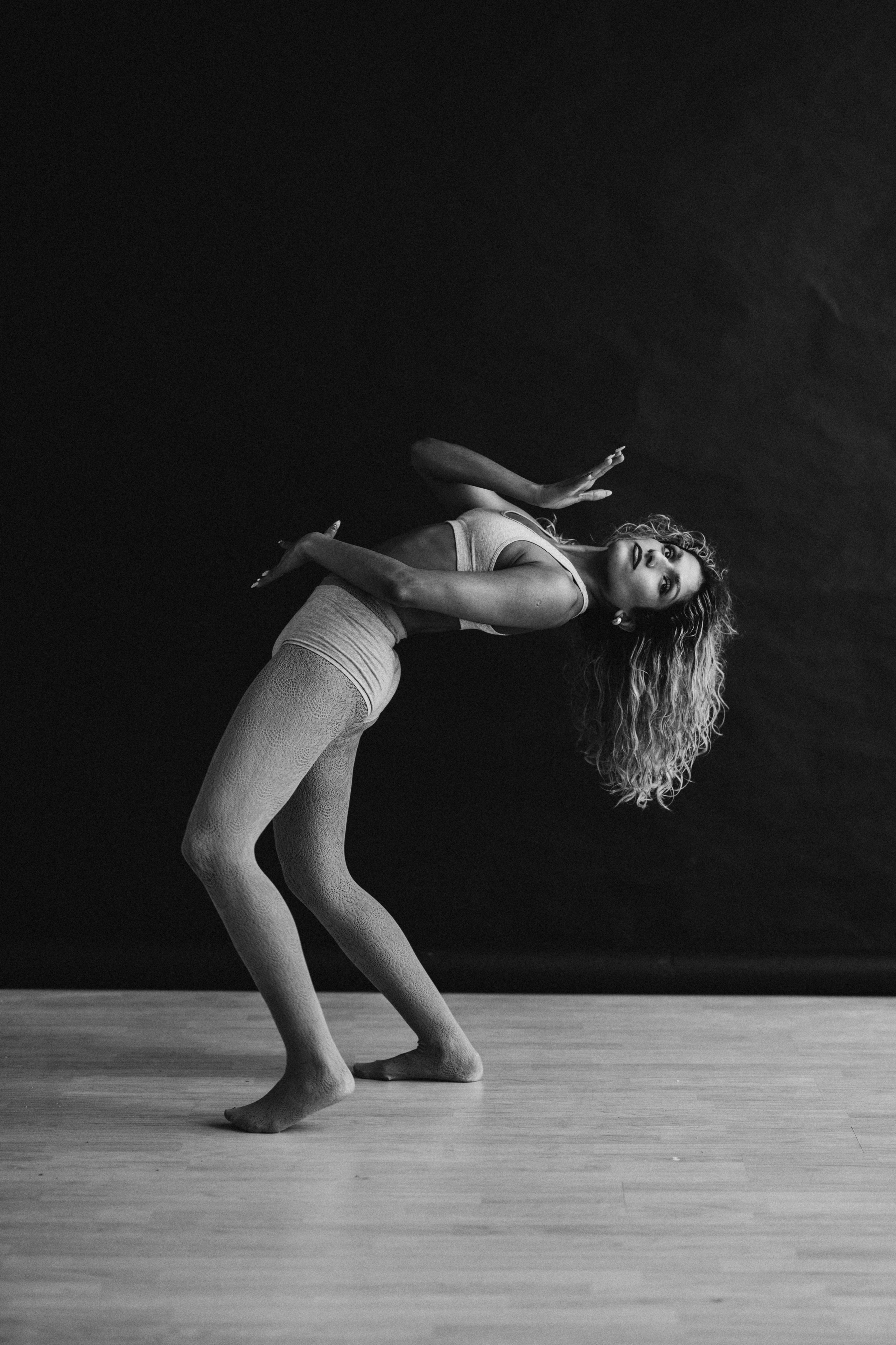 DANCERS. Victoria Olonen – Cinematic Portrait Artist | Helsinki & Europe