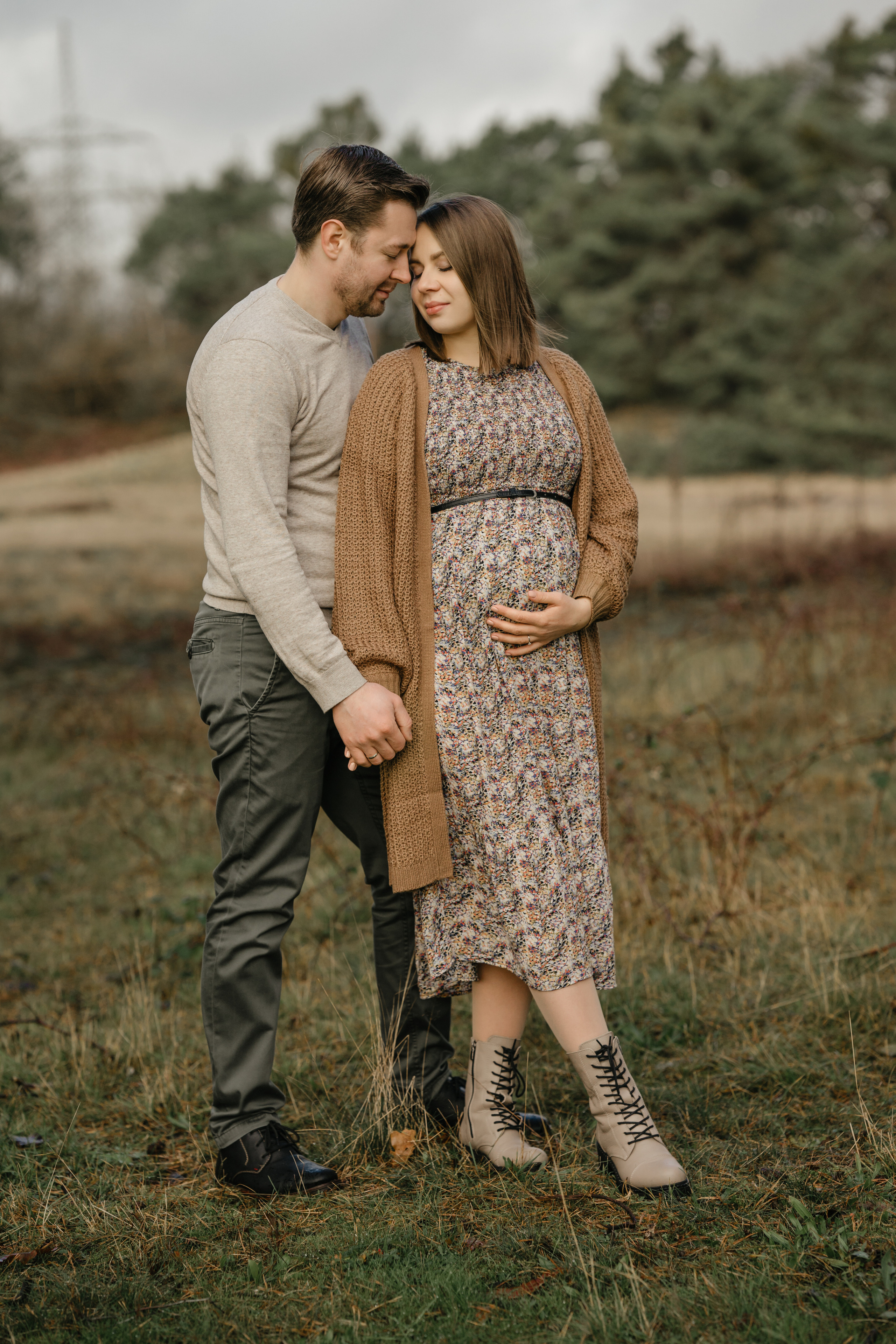 Babybauch Fotos Frankfurt, Schwangeschaftsshooting Hanau, Babybauch Fotoshooting Hanau, Maternity Fotoshooting Frankfurt, Newborn und Familienfotos Hanau, Familienfotograf Frankfurt, Babybauch Shooting Hanau