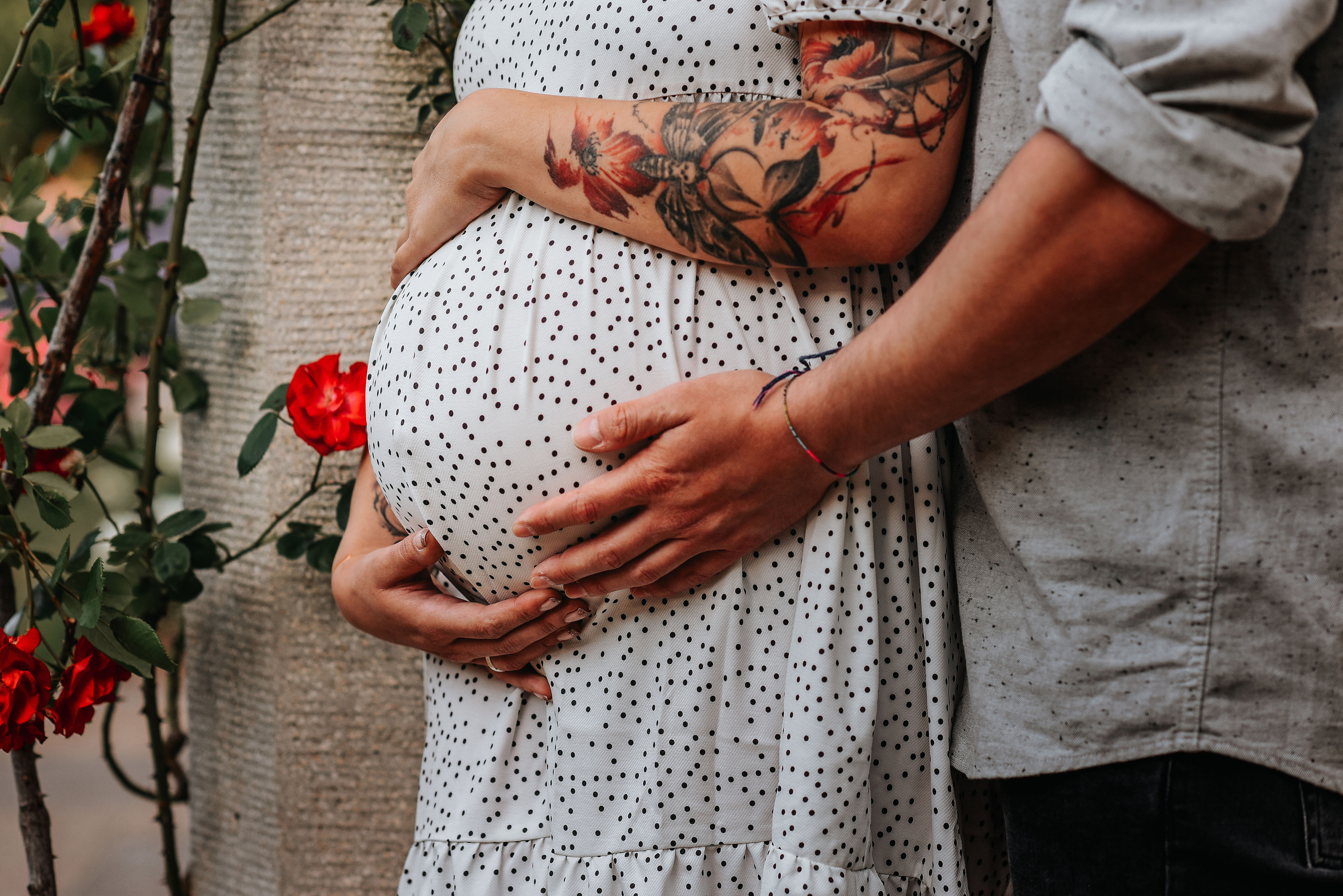 Babybauch Fotos Frankfurt, Schwangeschaftsshooting Hanau, Babybauch Fotoshooting Hanau, Maternity Fotoshooting Frankfurt, Newborn und Familienfotos Hanau, Familienfotograf Frankfurt