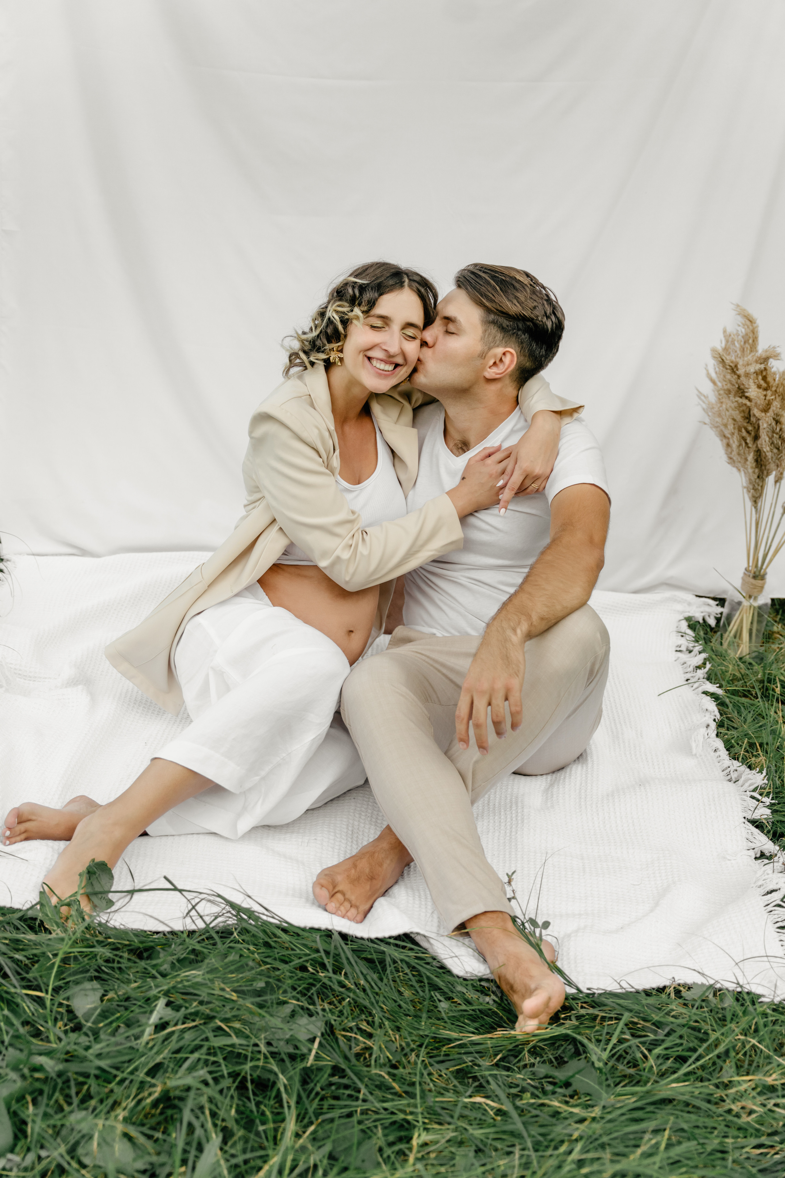 Babybauch Fotos Frankfurt, Schwangeschaftsshooting Hanau, Babybauch Fotoshooting Hanau, Maternity Fotoshooting Frankfurt, Newborn und Familienfotos Hanau, Familienfotograf Frankfurt, Babybauch Shooting Hanau