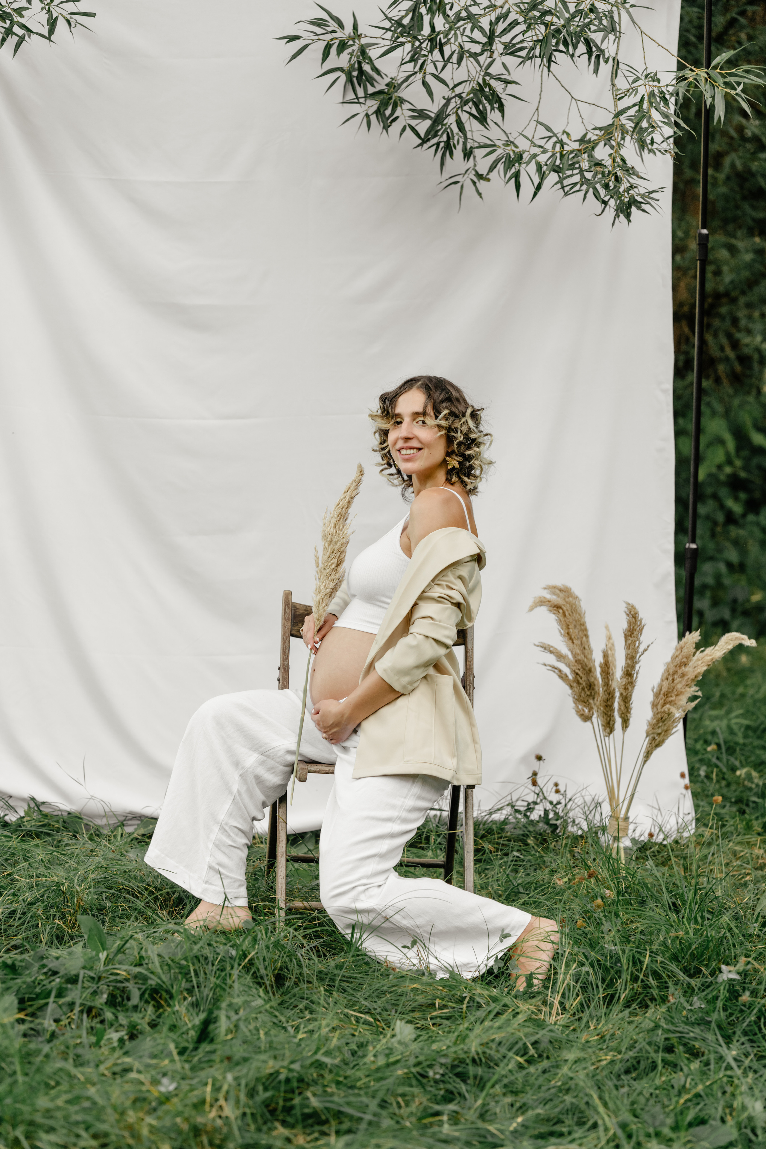 Babybauch Fotos Frankfurt, Schwangeschaftsshooting Hanau, Babybauch Fotoshooting Hanau, Maternity Fotoshooting Frankfurt, Newborn und Familienfotos Hanau, Familienfotograf Frankfurt, Babybauch Shooting Hanau