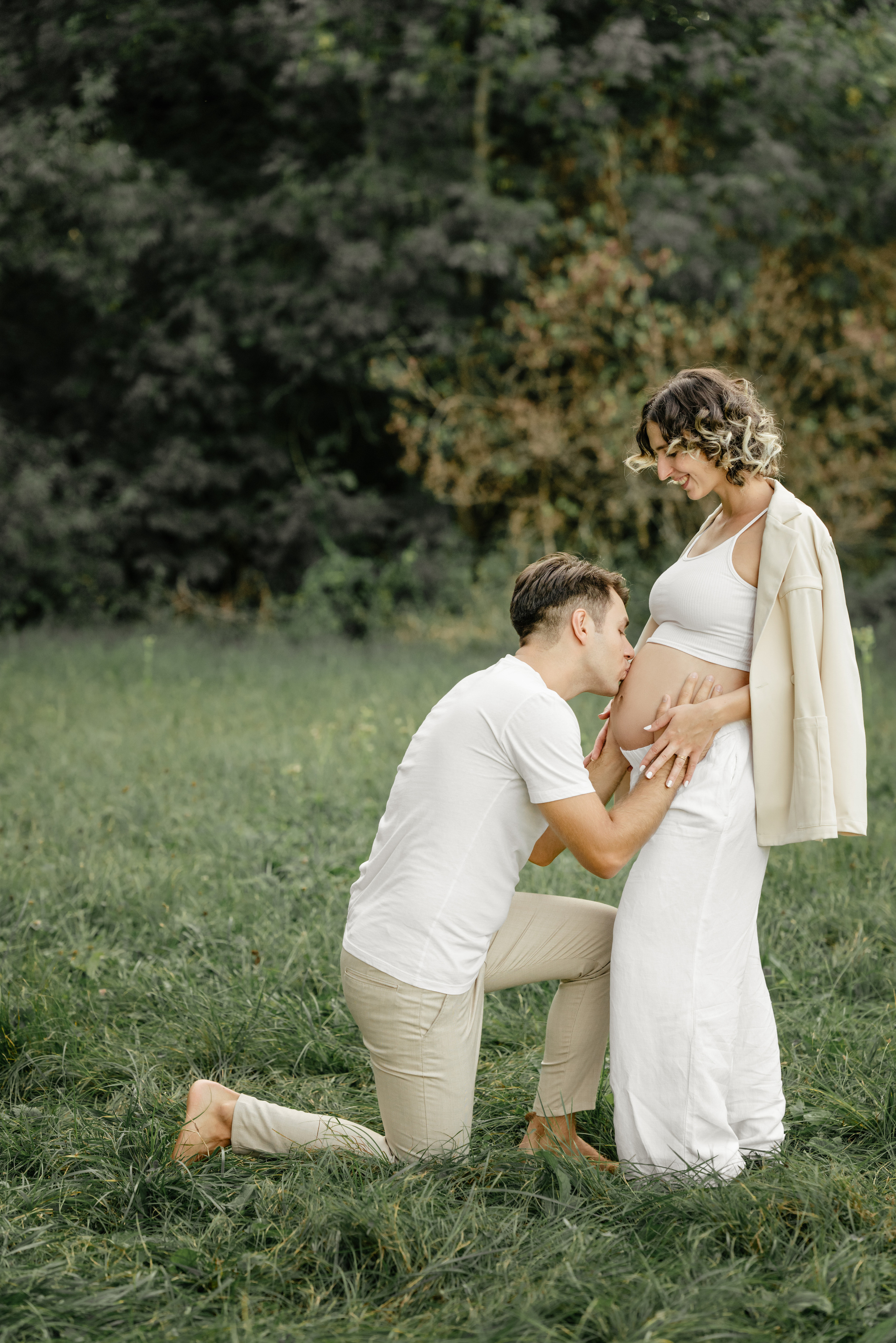 Babybauch Fotos Frankfurt, Schwangeschaftsshooting Hanau, Babybauch Fotoshooting Hanau, Maternity Fotoshooting Frankfurt, Newborn und Familienfotos Hanau, Familienfotograf Frankfurt, Babybauch Shooting Hanau