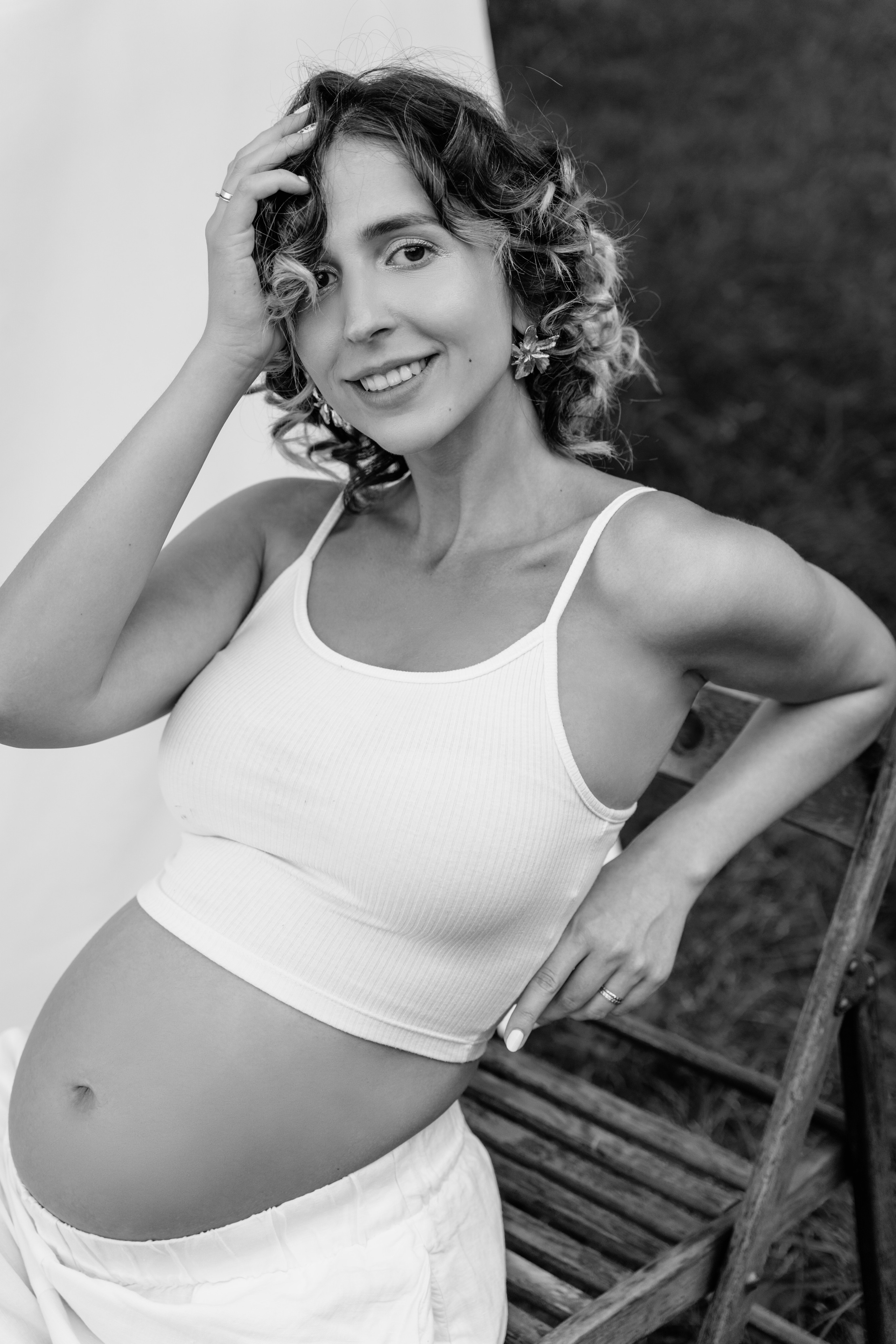 Babybauch Fotos Frankfurt, Schwangeschaftsshooting Hanau, Babybauch Fotoshooting Hanau, Maternity Fotoshooting Frankfurt, Newborn und Familienfotos Hanau, Familienfotograf Frankfurt, Babybauch Shooting Hanau