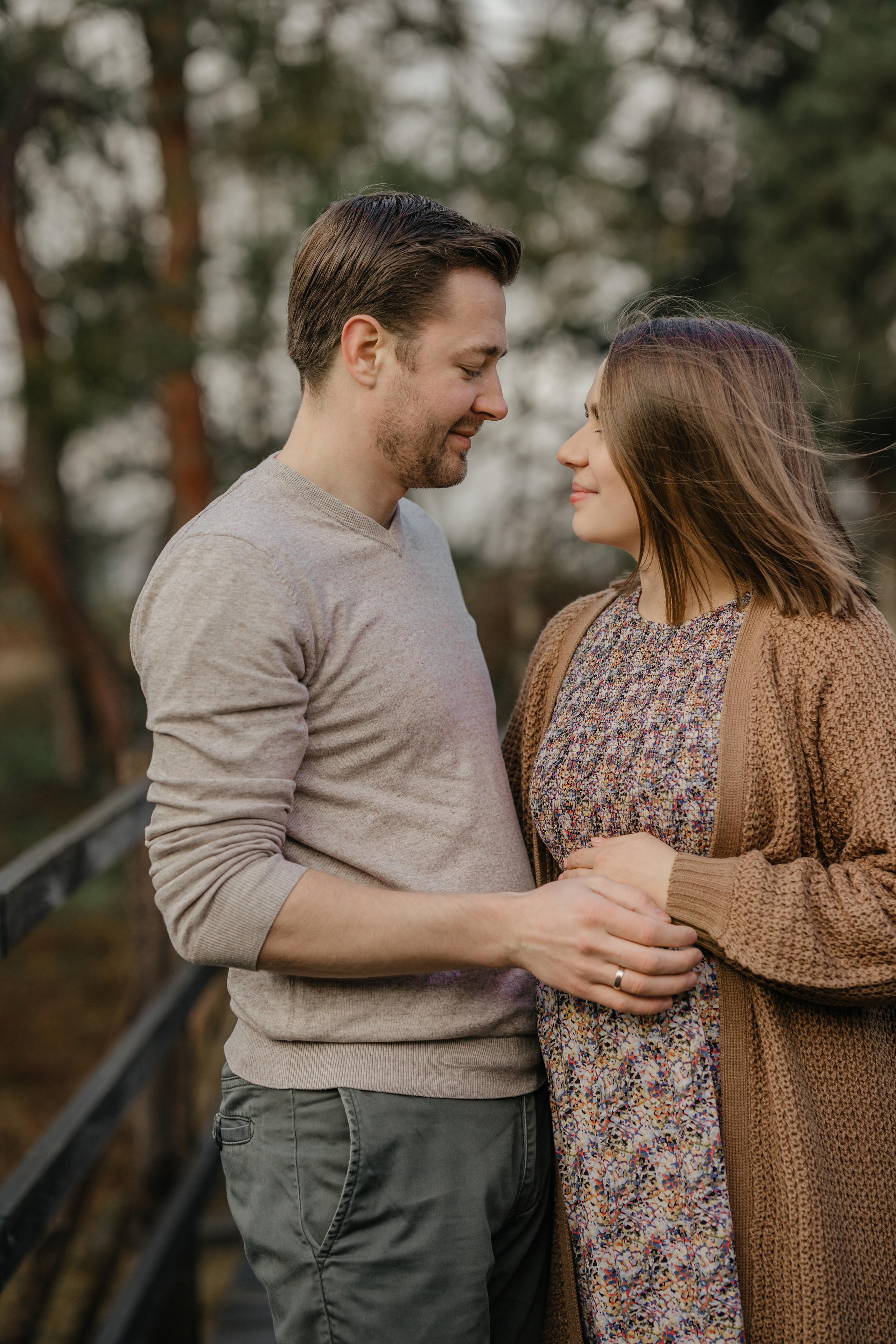Babybauch Fotos Frankfurt, Schwangeschaftsshooting Hanau, Babybauch Fotoshooting Hanau, Maternity Fotoshooting Frankfurt, Newborn und Familienfotos Hanau, Familienfotograf Frankfurt, Babybauch Shooting Hanau
