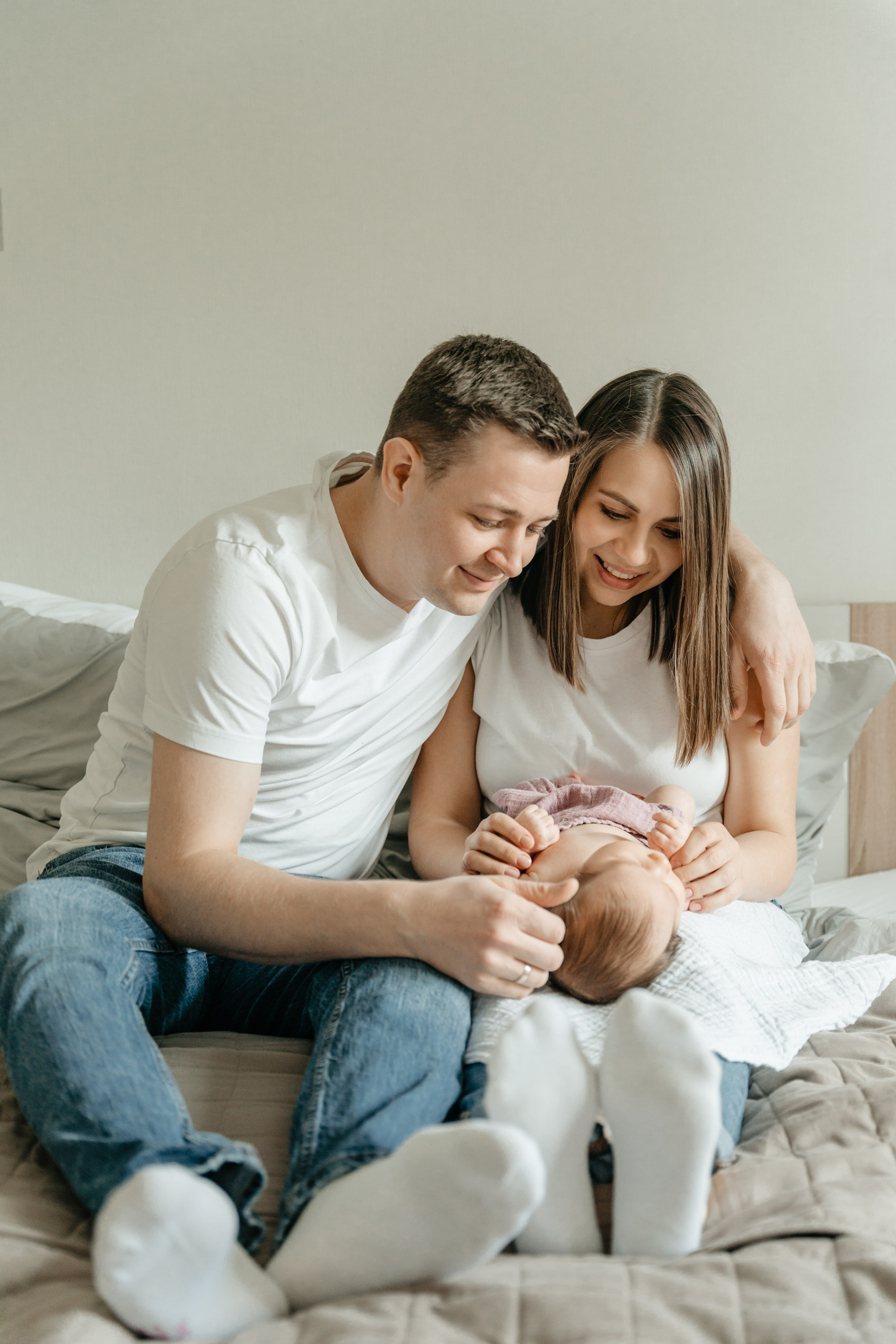 Familienfotografie Hanau, Neugeborenenfotografie Hanau, Hanau Familienfotograf, Babyfotografie Hanau, Schwangerschaftsfotografie Hanau, Kinderfotografie Hanau, Fotostudio für Familien und Neugeborene in Hanau, Hanau Familienfotografin, Neugeborenenfotografin Hanau, Familienfotoshootings Hanau, Hanau Babyfotografin, Hanau Schwangerschaftsfotografin, Hanau Kinderfotograf, Natürliche Familienfotos Hanau, Kreative Neugeborenenfotos Hanau, Hanau Familienfotostudio, Familienfotografie im Freien Hanau, Authentische Familienbilder Hanau, Neugeborenenfotografie zu Hause Hanau, Hanau professionelle Familienfotos