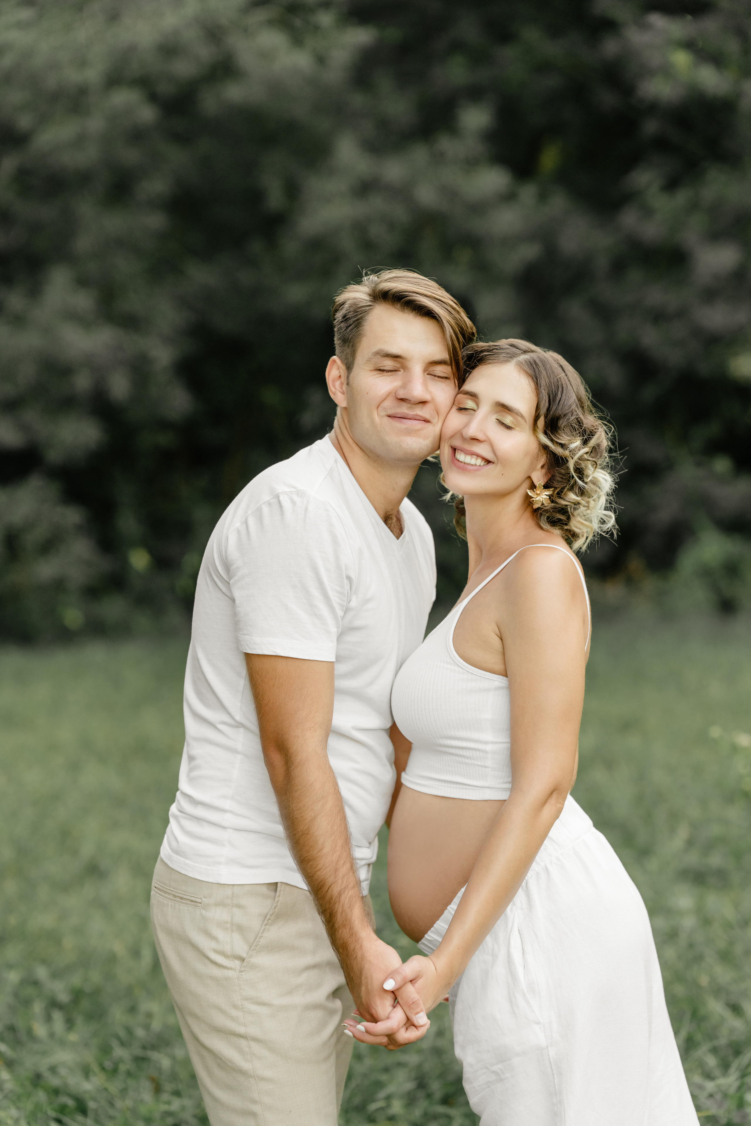 Babybauch Fotos Frankfurt, Schwangeschaftsshooting Hanau, Babybauch Fotoshooting Hanau, Maternity Fotoshooting Frankfurt, Newborn und Familienfotos Hanau, Familienfotograf Frankfurt, Babybauch Shooting Hanau