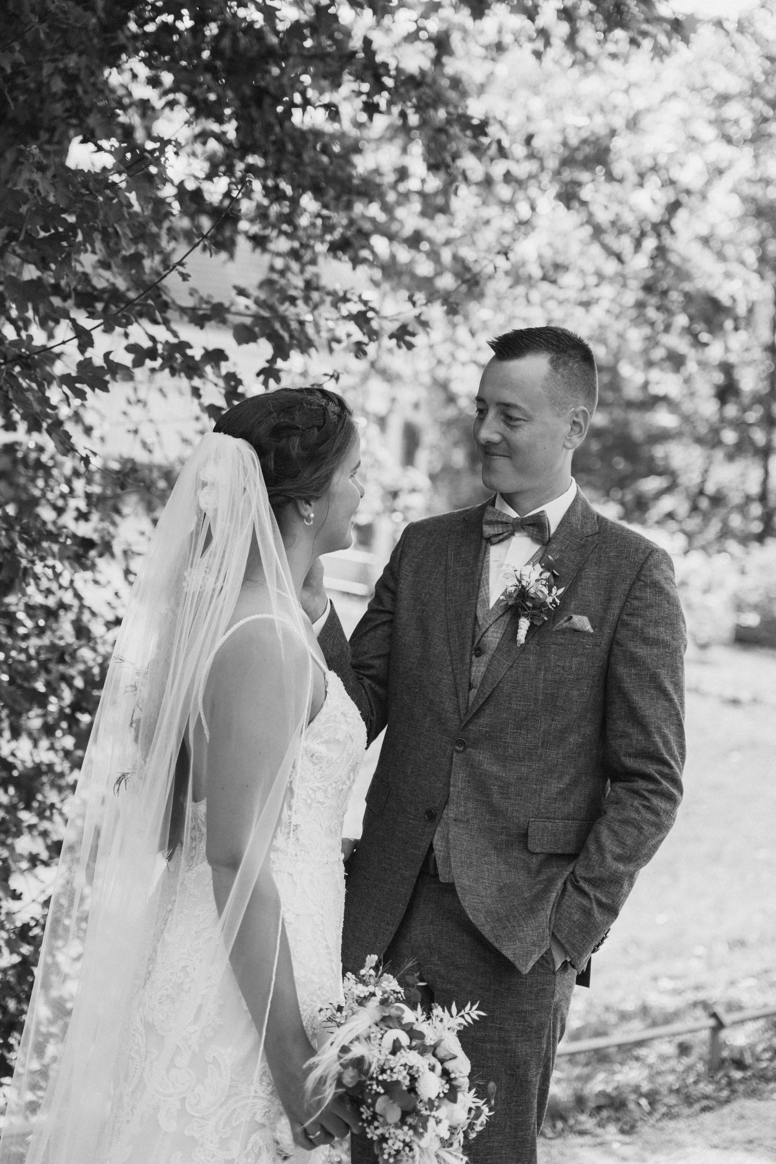 Karina&Robert|Brautpaarshooting in Wilhelmsbad Hanau. Fotografin in Hanau|Frankfurt|Mainz|Iryna Korenkova