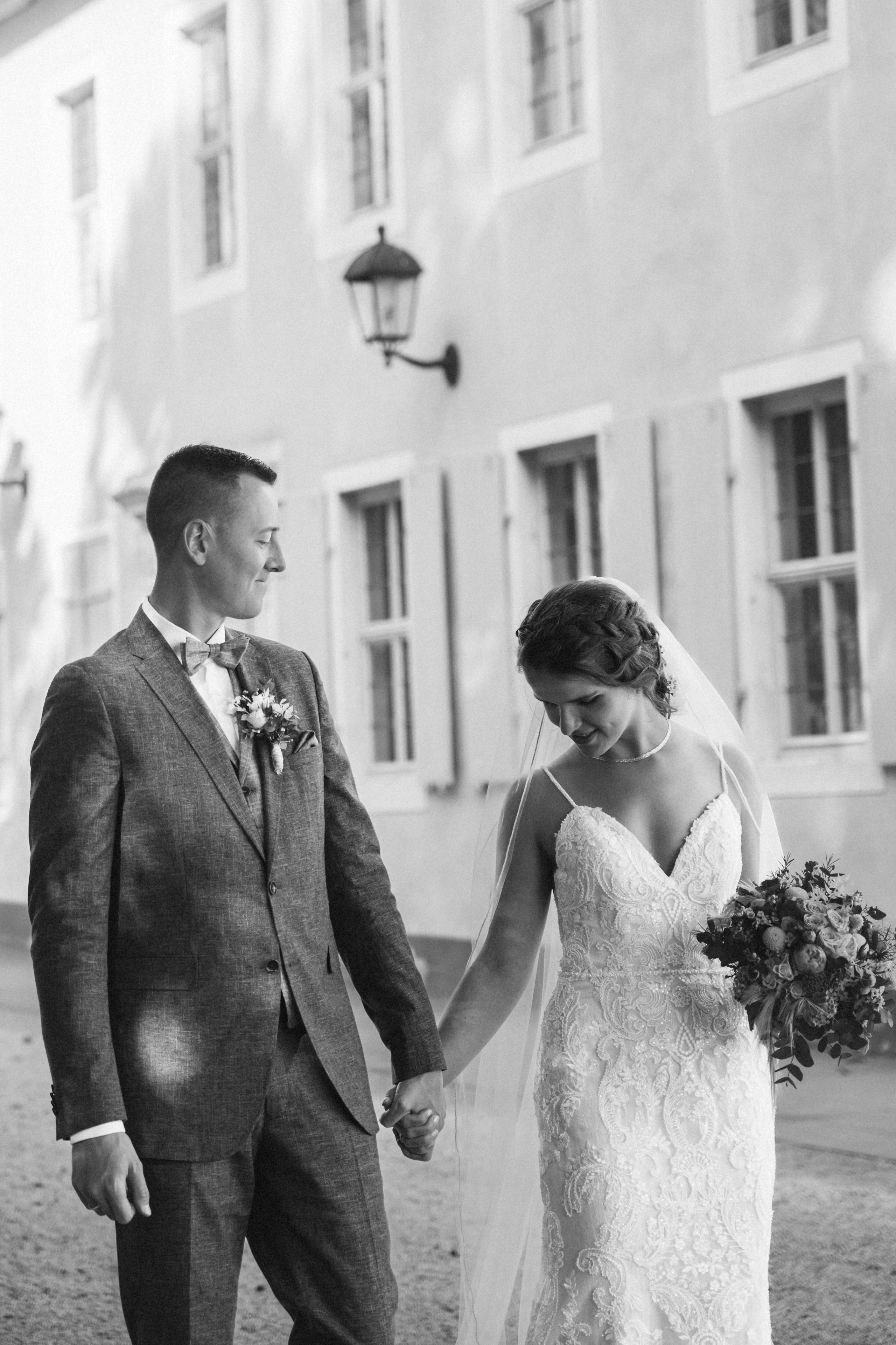 Karina&Robert|Brautpaarshooting in Wilhelmsbad Hanau. Fotografin in Hanau|Frankfurt|Mainz|Iryna Korenkova