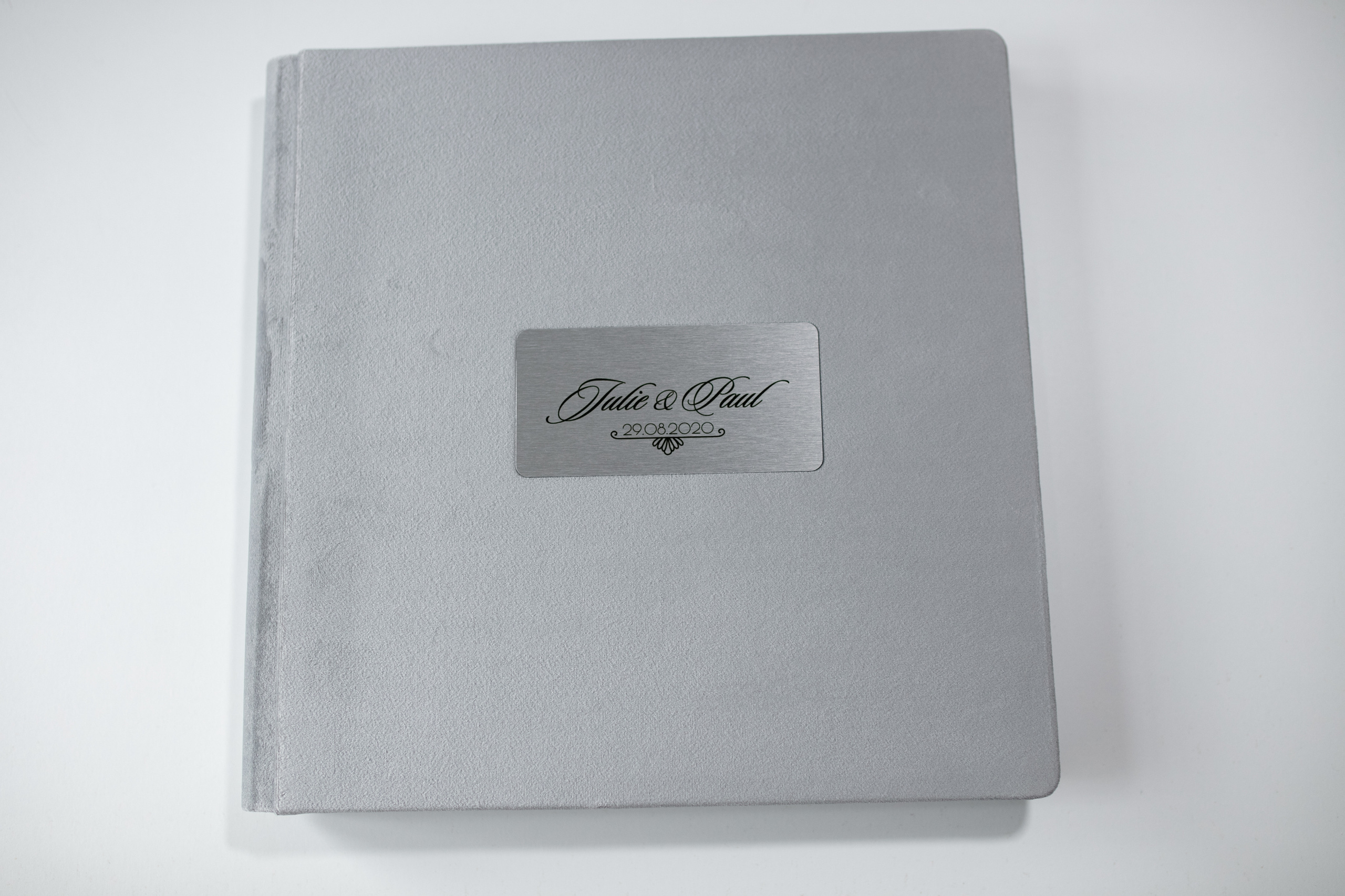 Свадебная книга - Свадебный фотограф Запорожье Photoduet Sunday. Свадебный фотограф в Запорожье Photoduet Sunday