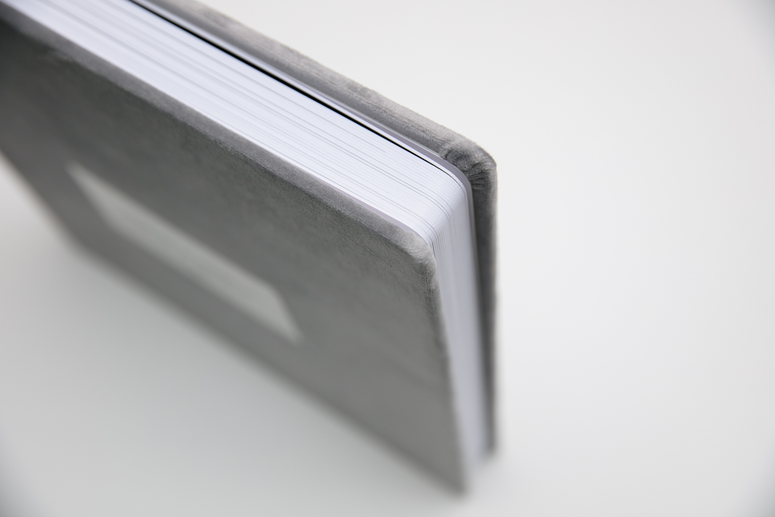 Свадебная книга - Свадебный фотограф Запорожье Photoduet Sunday. Свадебный фотограф в Запорожье Photoduet Sunday