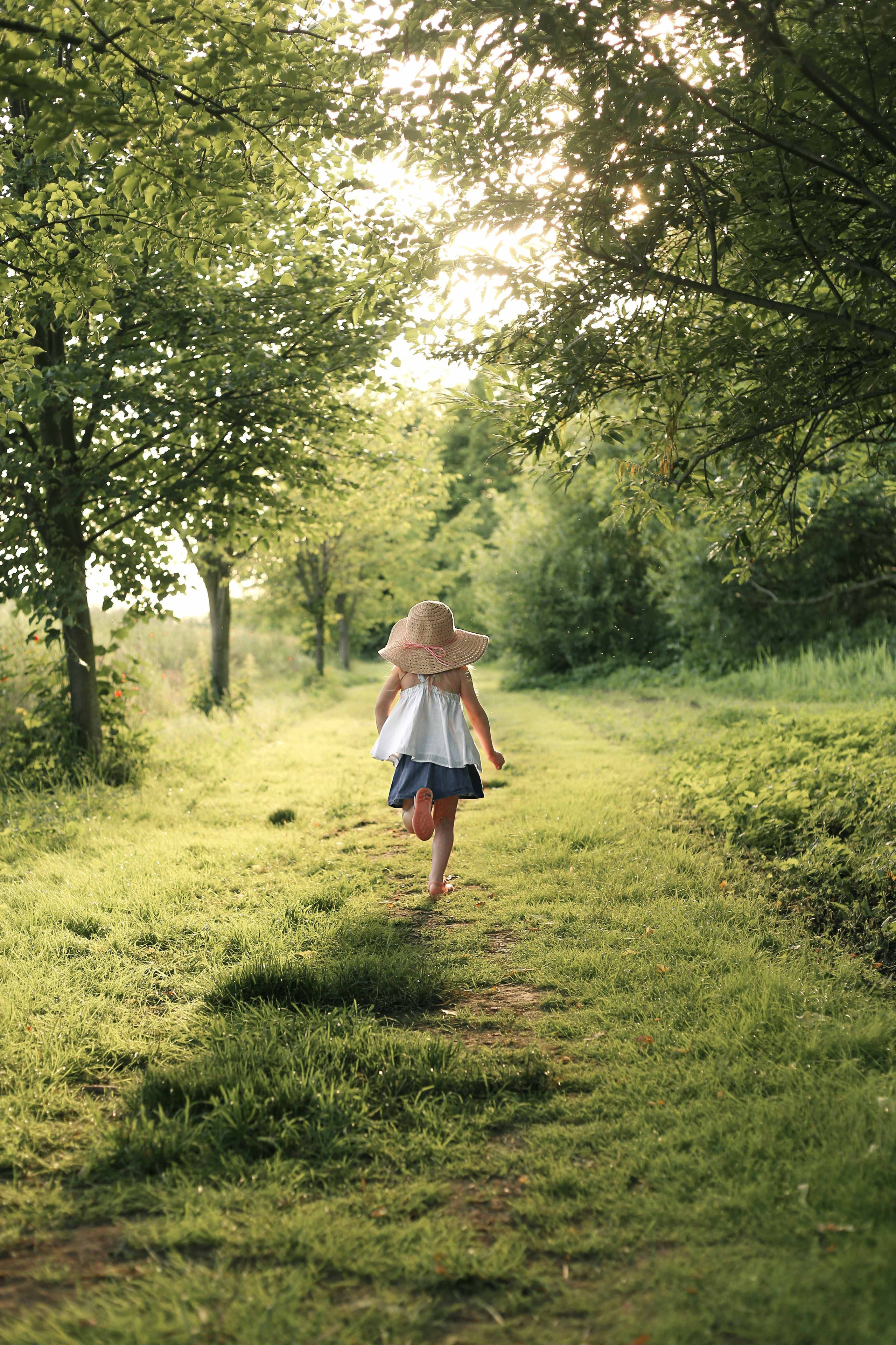 Mom & daughter. Lifestyle photographer Vancouver Island