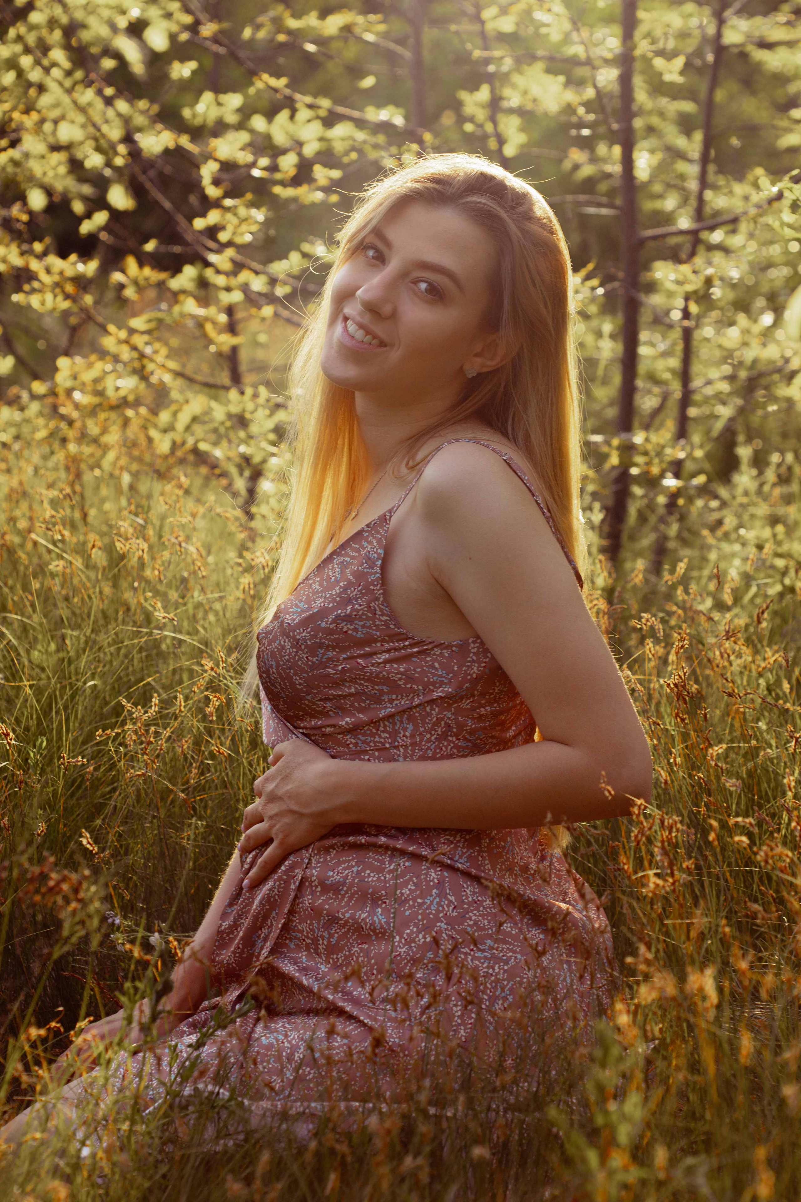 Pregnant. Lifestyle photographer Vancouver Island