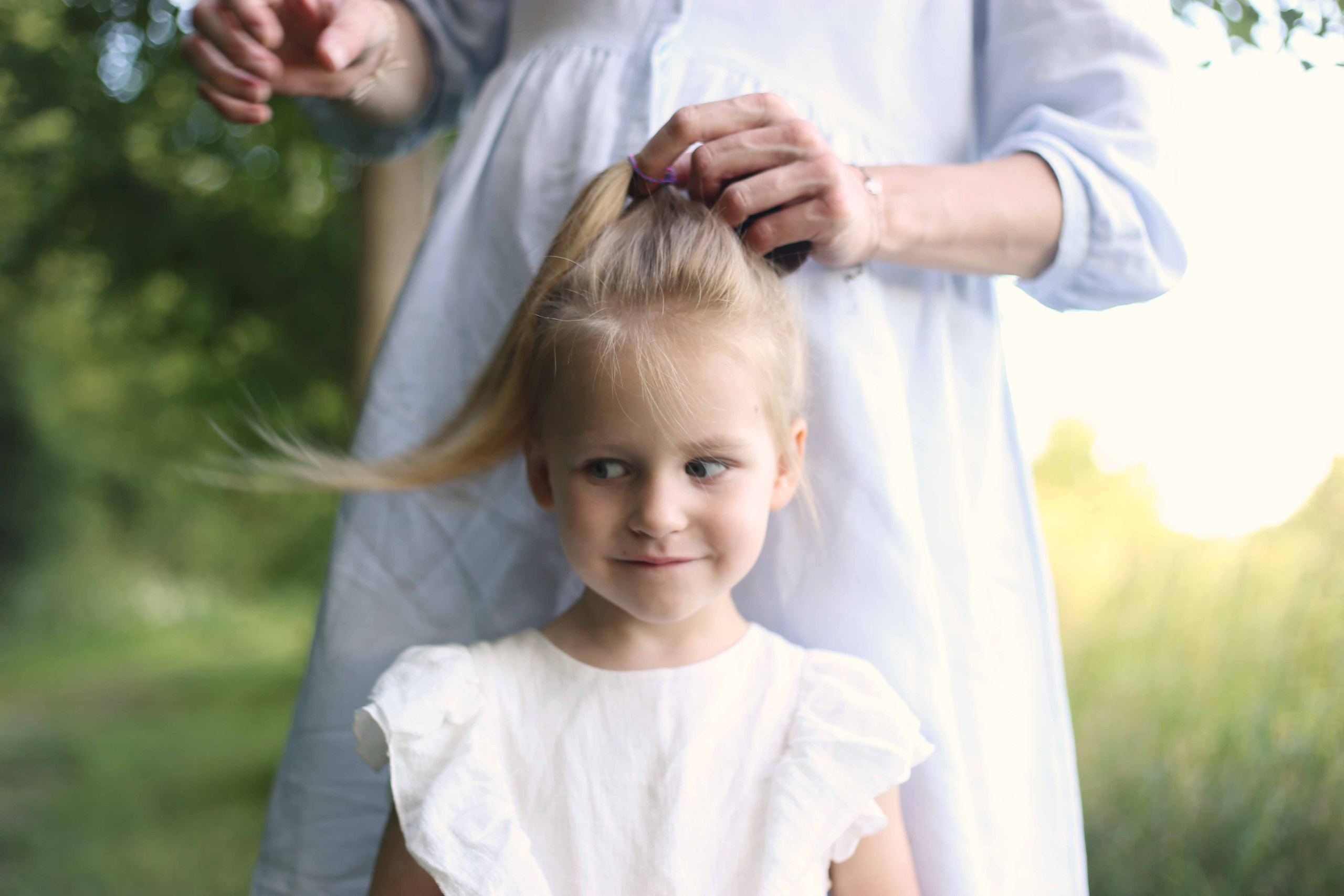 Mom & daughter. Lifestyle photographer Vancouver Island