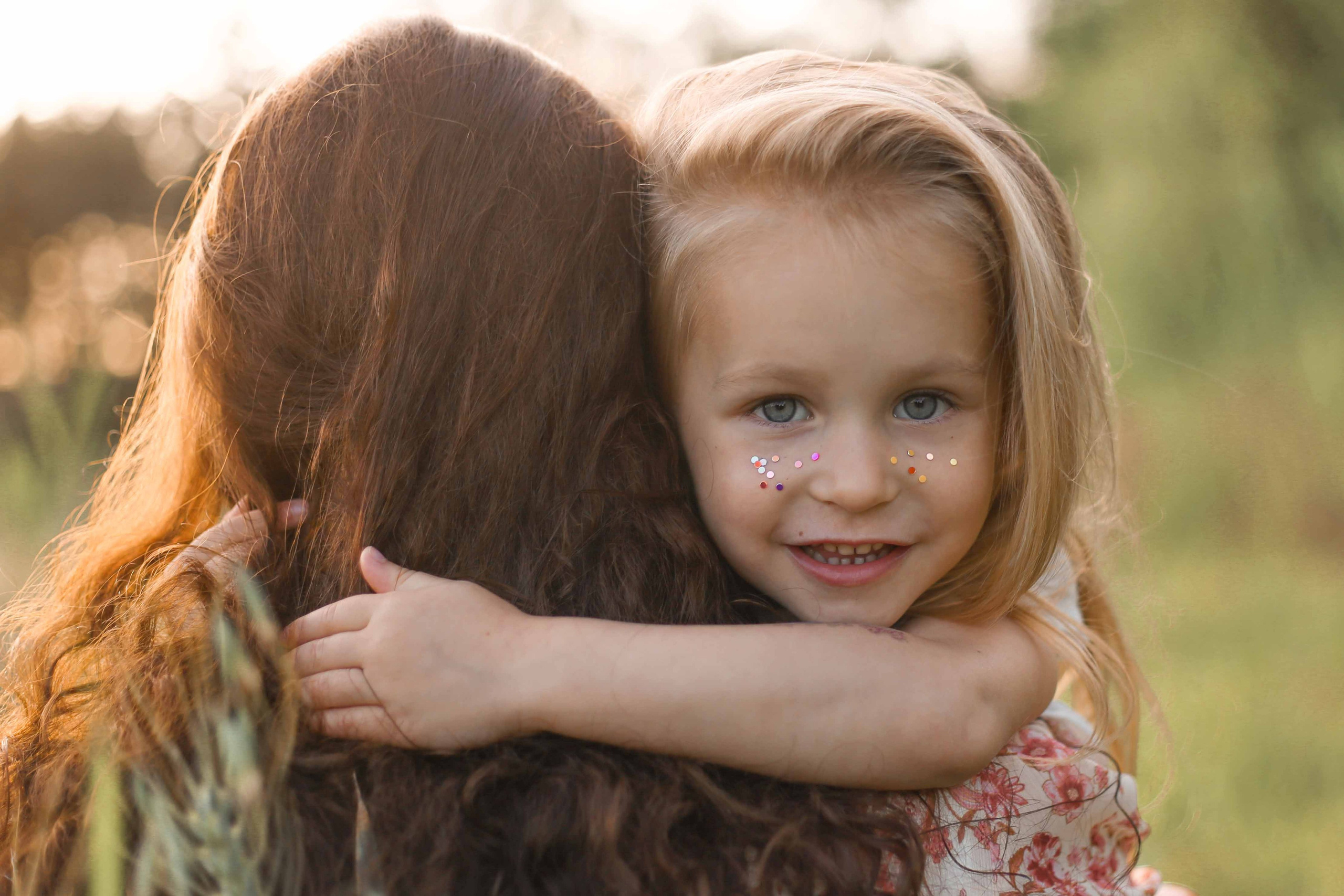 Mom & daughter. Lifestyle photographer Vancouver Island
