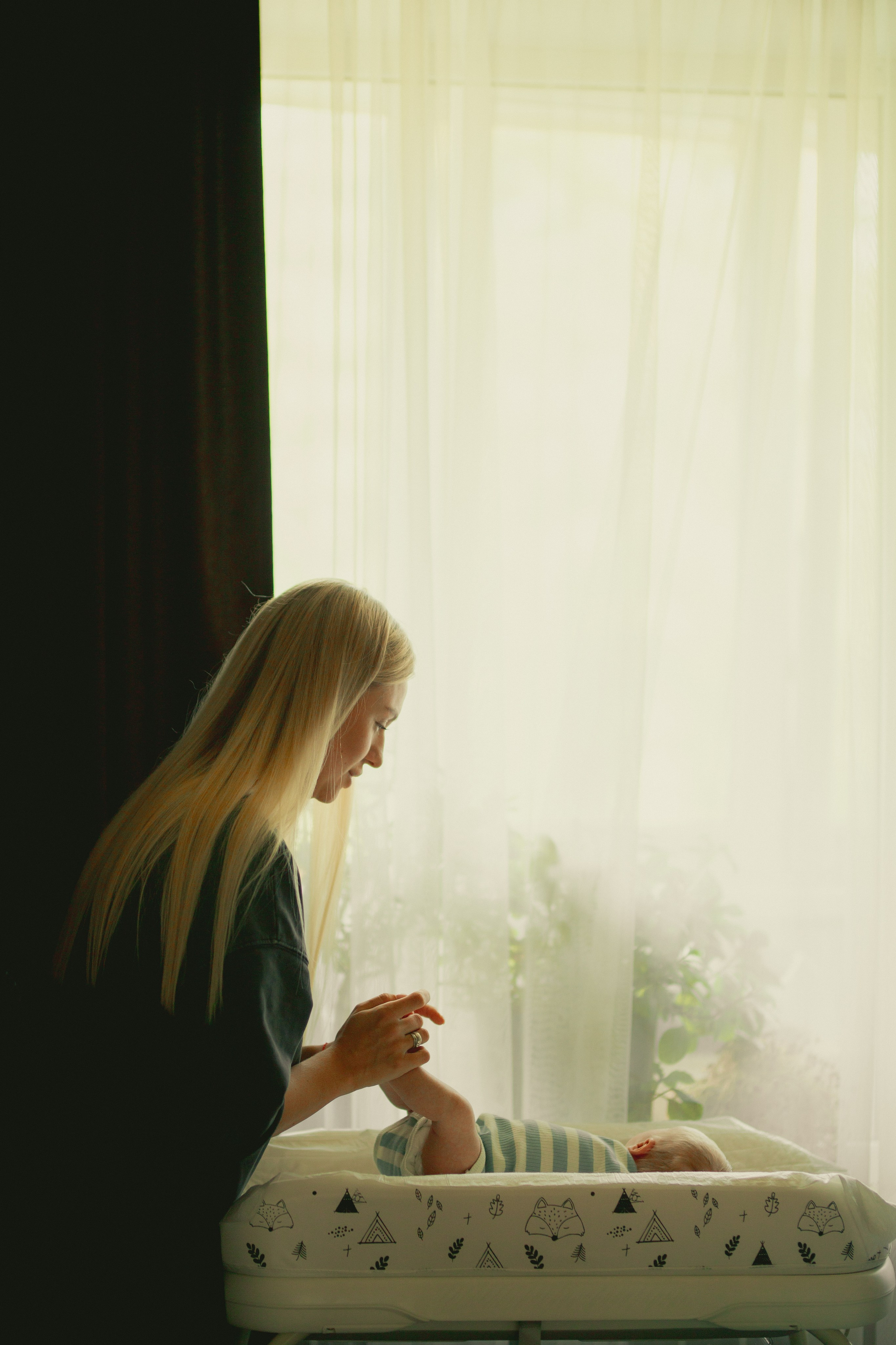 Newborn. Lifestyle photographer Vancouver Island