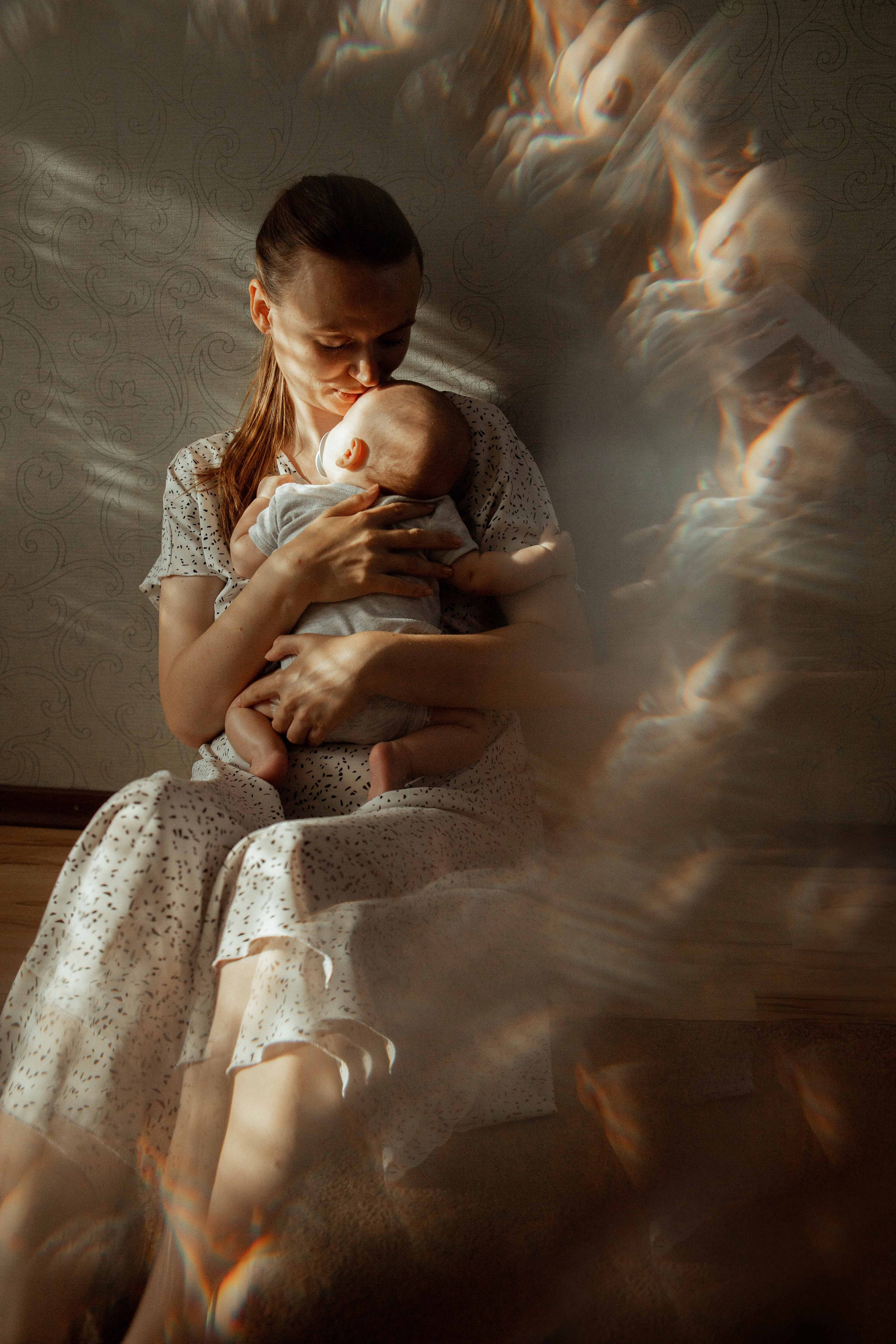 Newborn. Lifestyle photographer Vancouver Island