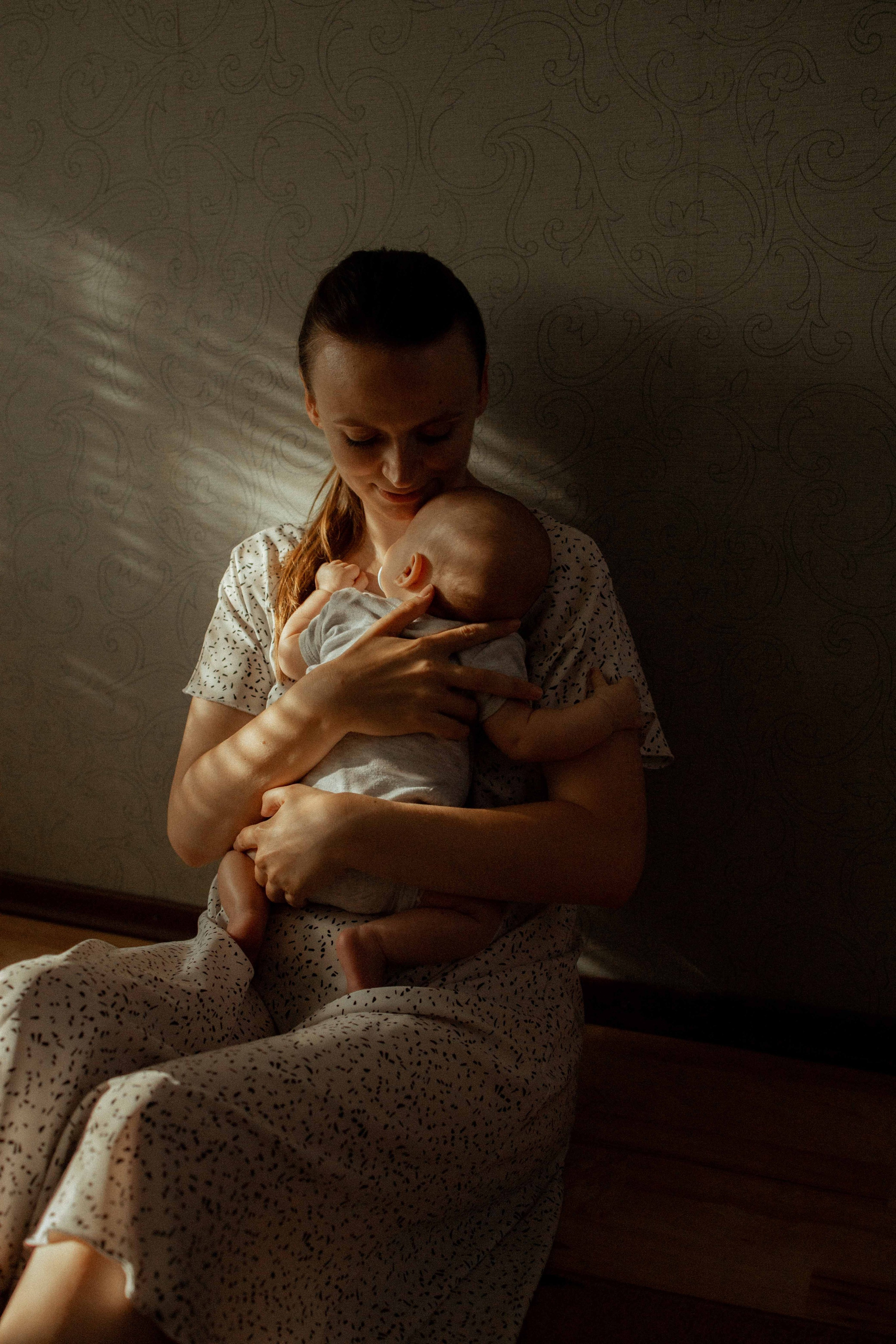 Newborn. Lifestyle photographer Vancouver Island