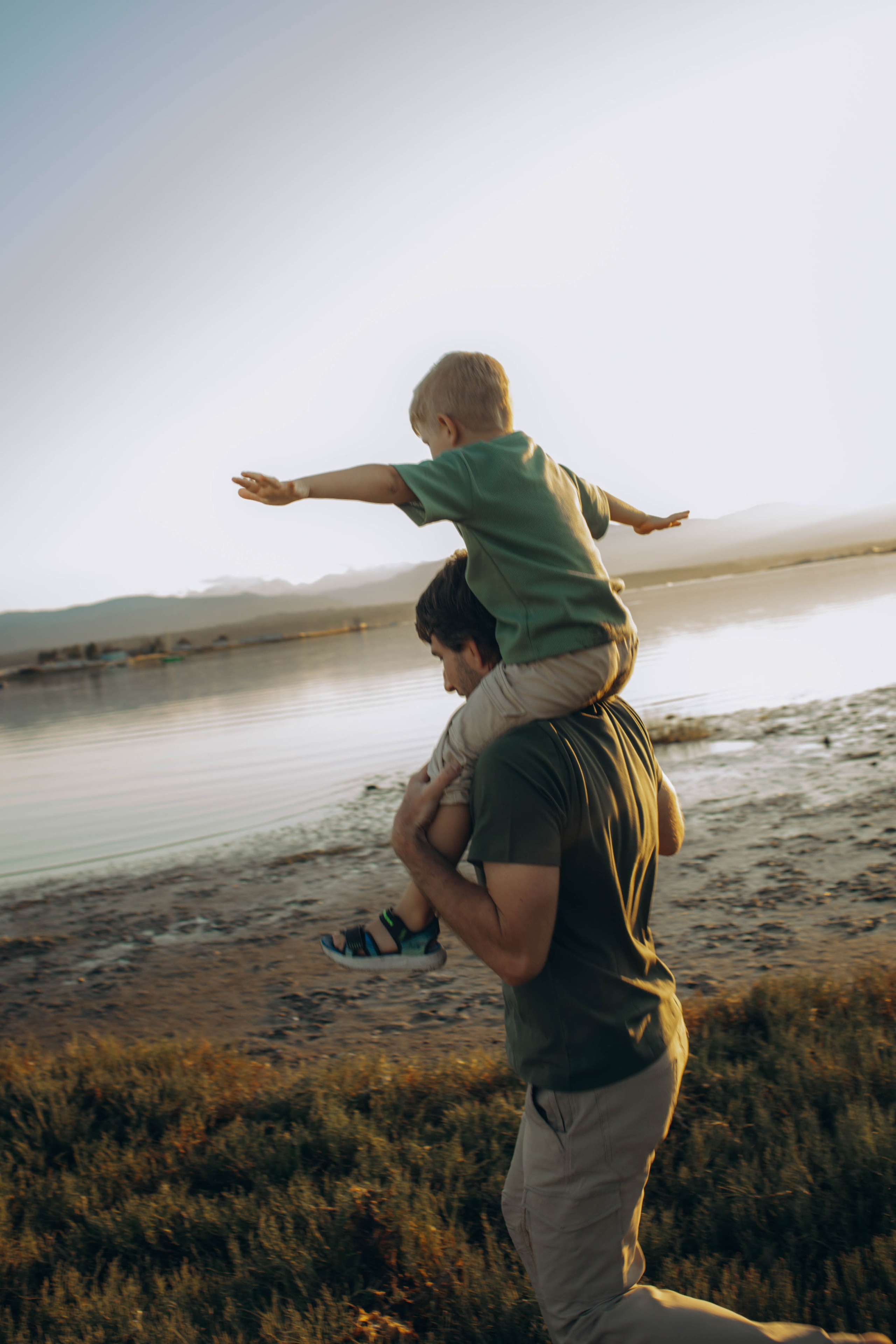 Family. Lifestyle photographer Vancouver Island
