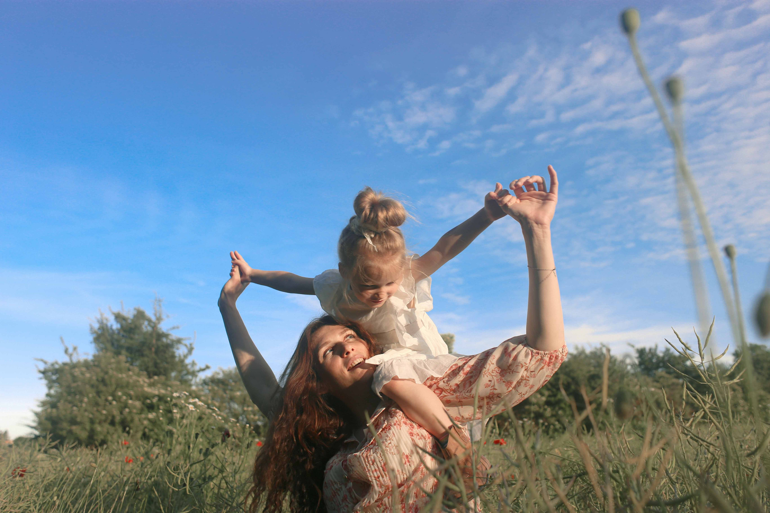 Mom & daughter. Lifestyle photographer Vancouver Island
