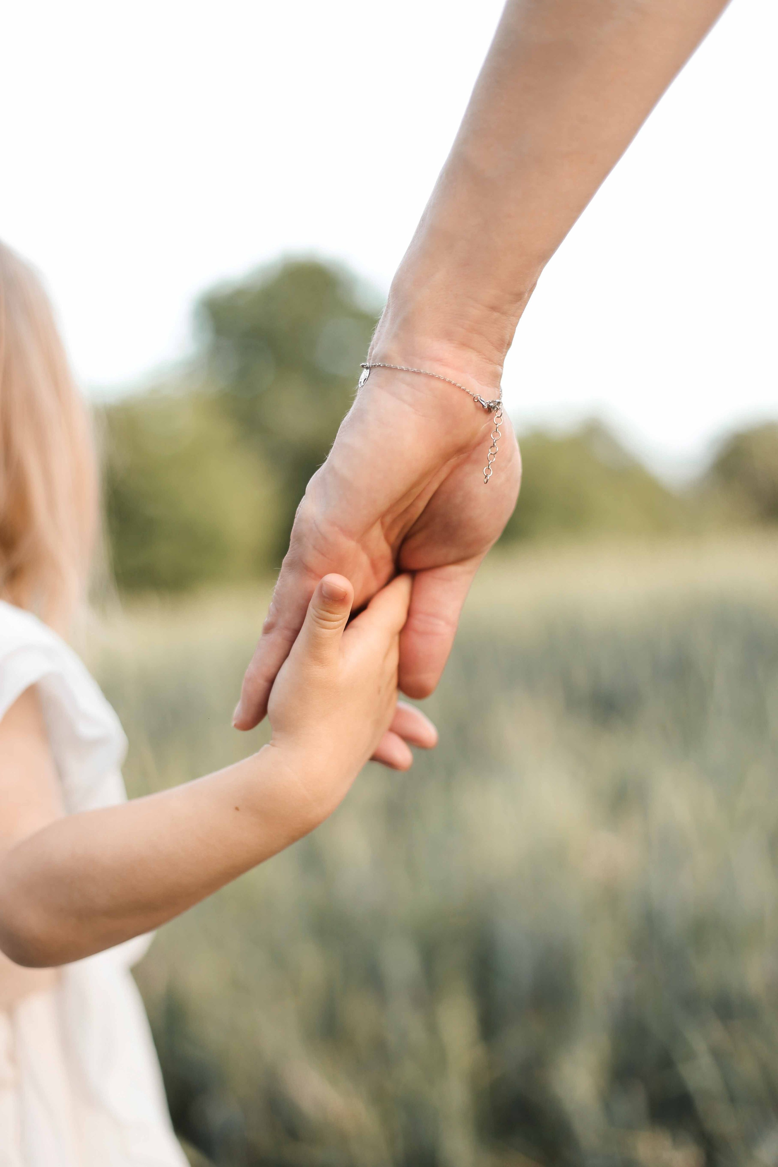 Mom & daughter. Lifestyle photographer Vancouver Island