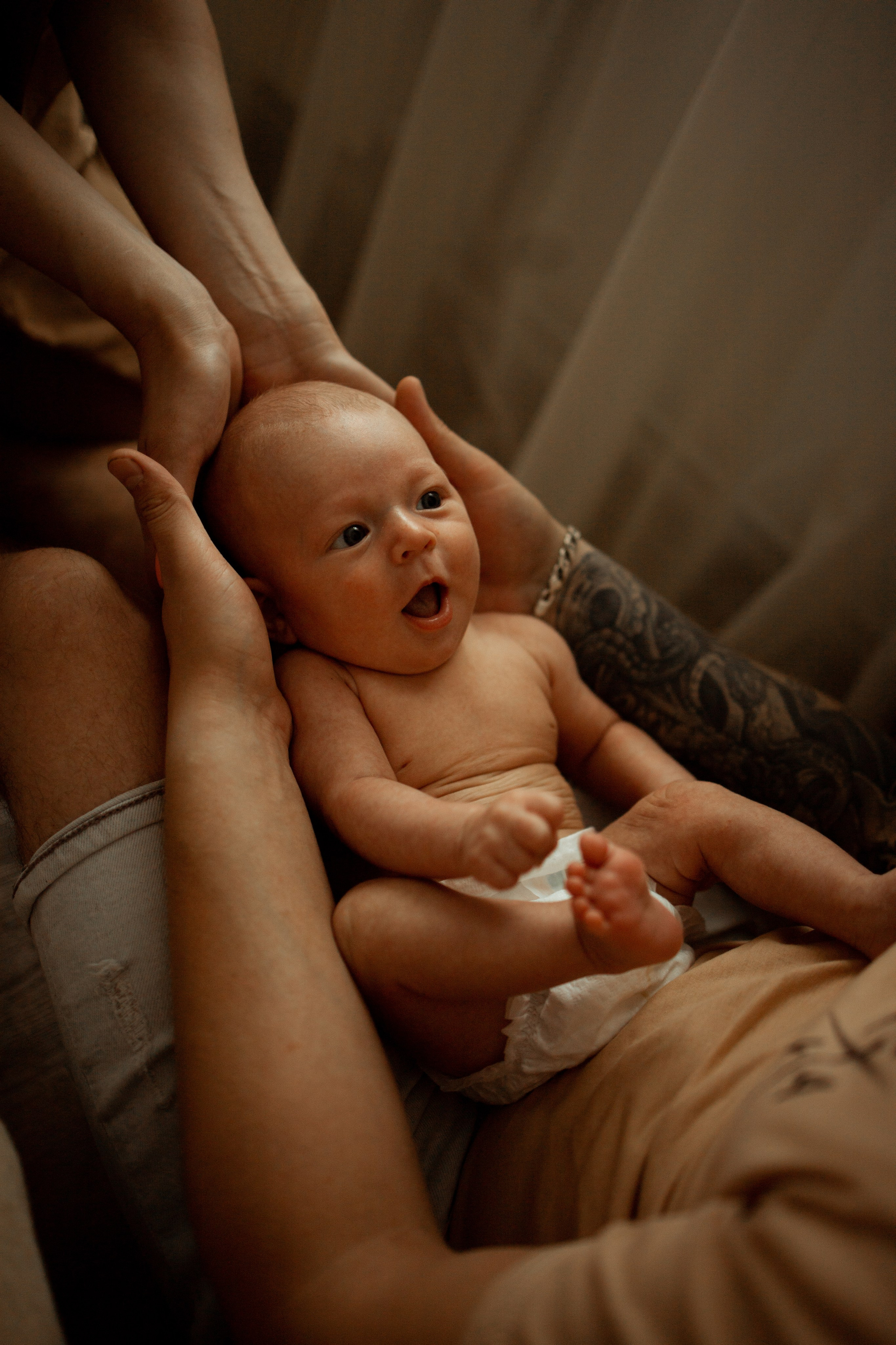 Newborn. Lifestyle photographer Vancouver Island