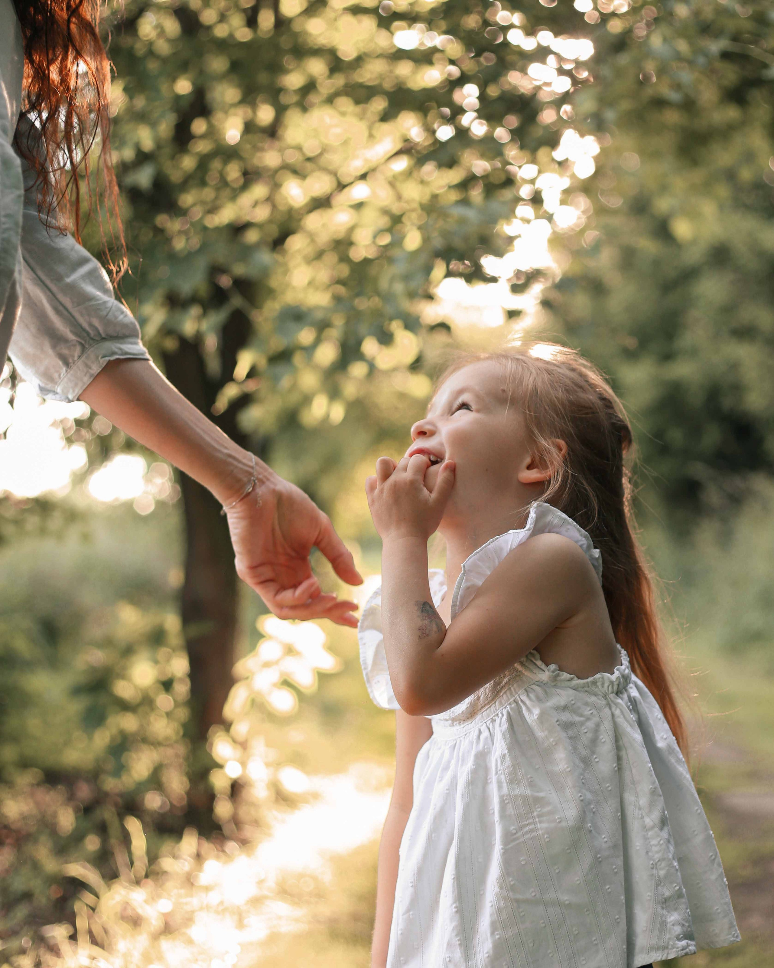 Mom & daughter. Lifestyle photographer Vancouver Island