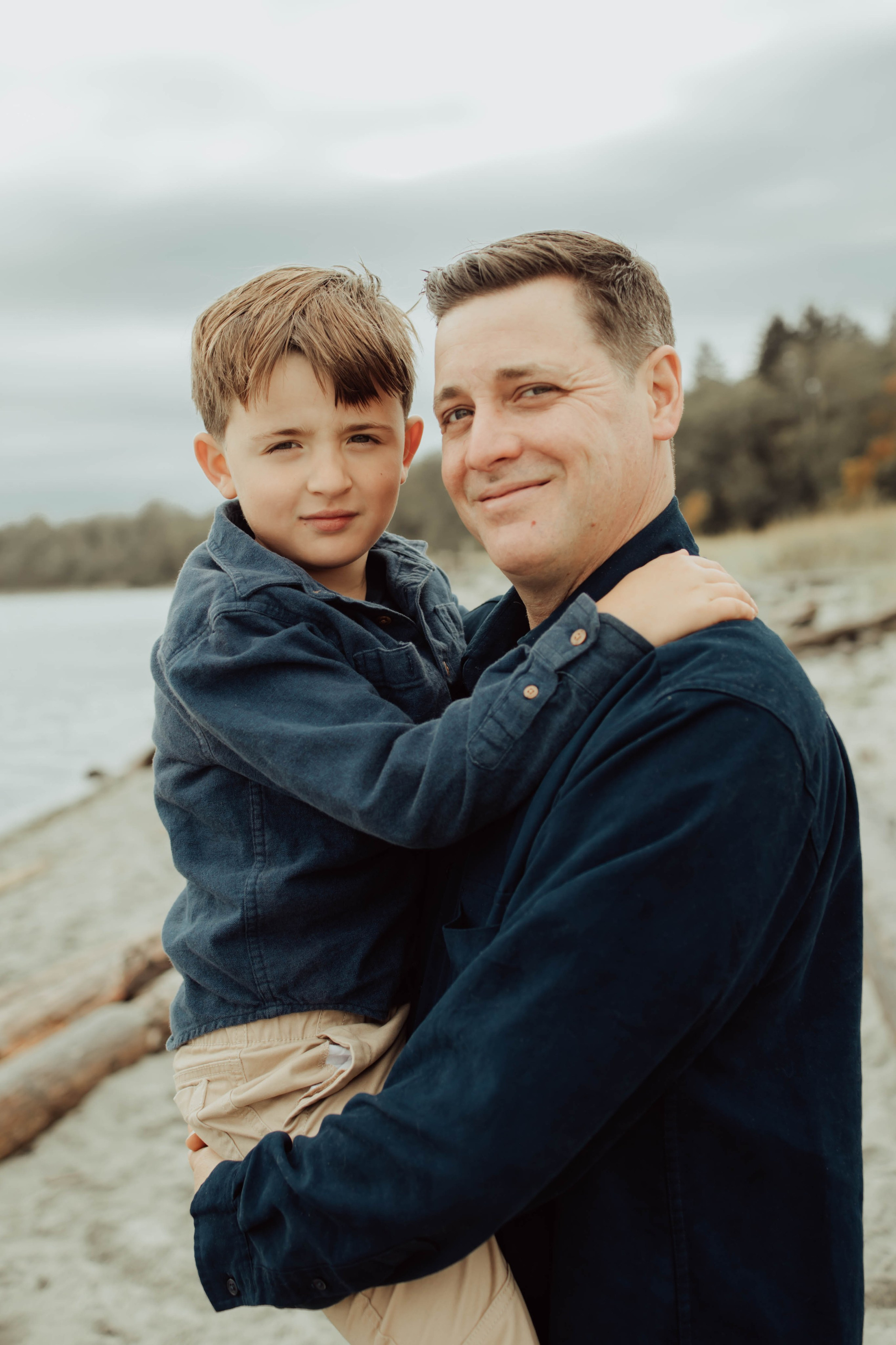 Family. Lifestyle photographer Vancouver Island